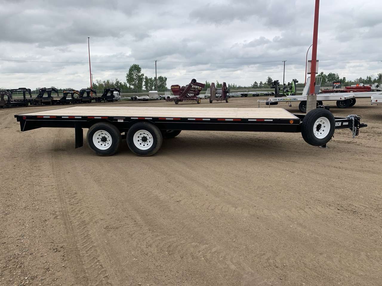 2026 Trailtech 8'6" x 20' Deckover Trailer