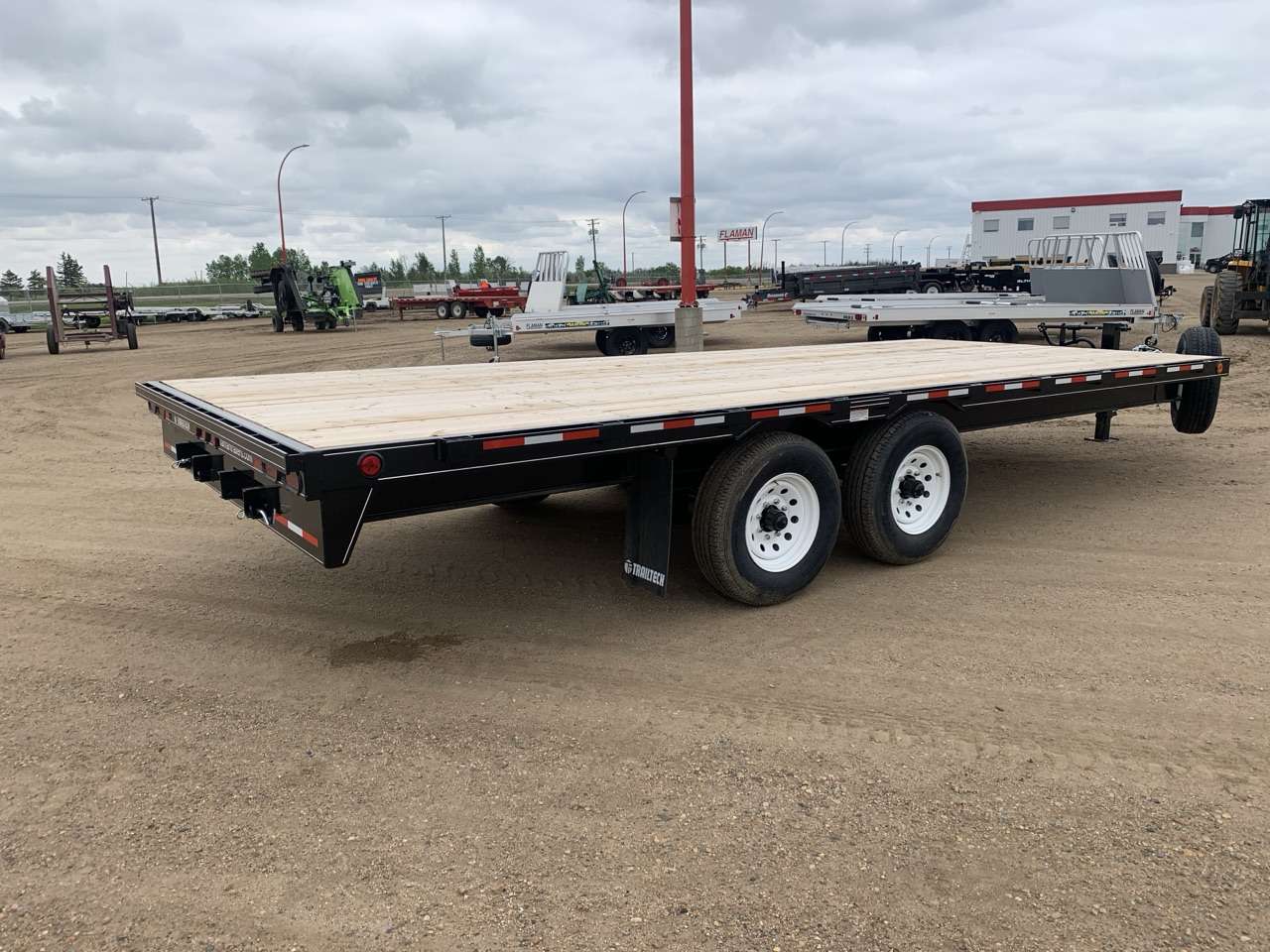 2026 Trailtech 8'6" x 20' Deckover Trailer