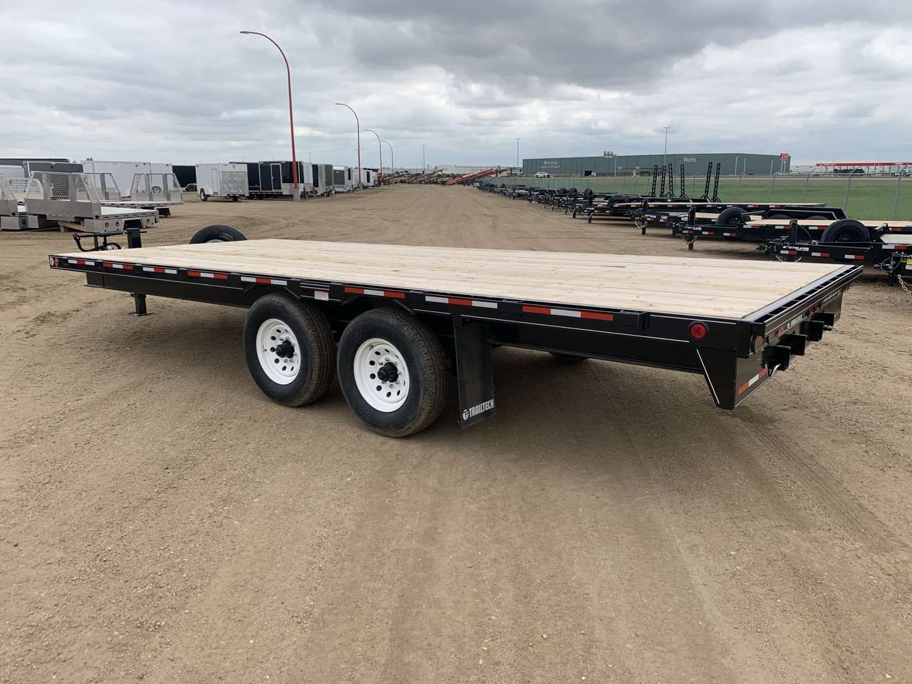 2026 Trailtech 8'6" x 20' Deckover Trailer