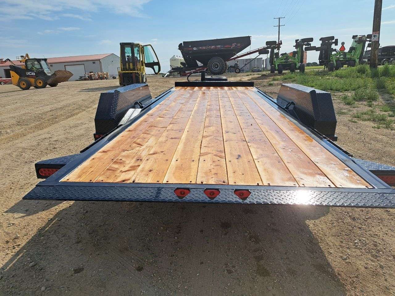 2026 Trailtech 8'6" x 20' Partial Tilt Trailer