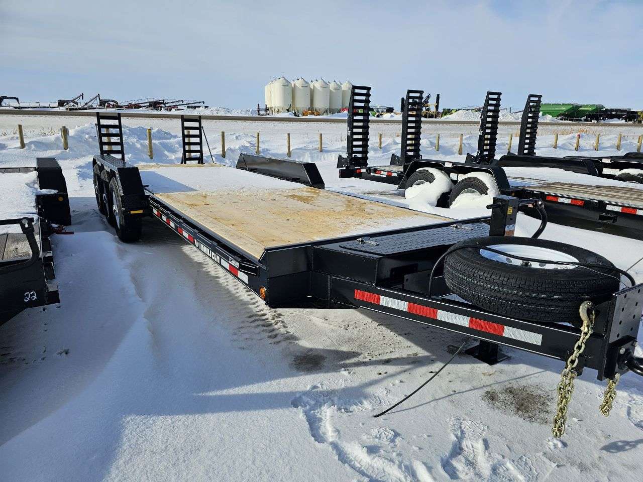 2026 Trailtech 8'6" x 24' Beavertail Flat Deck