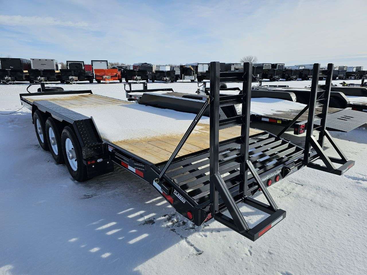 2026 Trailtech 8'6" x 24' Beavertail Flat Deck
