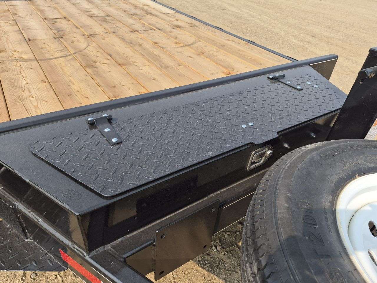2026 Trailtech 8'6" x 24' Partial Tilt Trailer