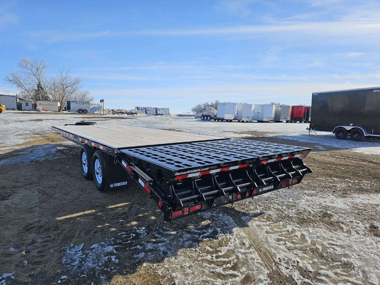 2026 Trailtech 8'6" x 25' Beavertail Deckover