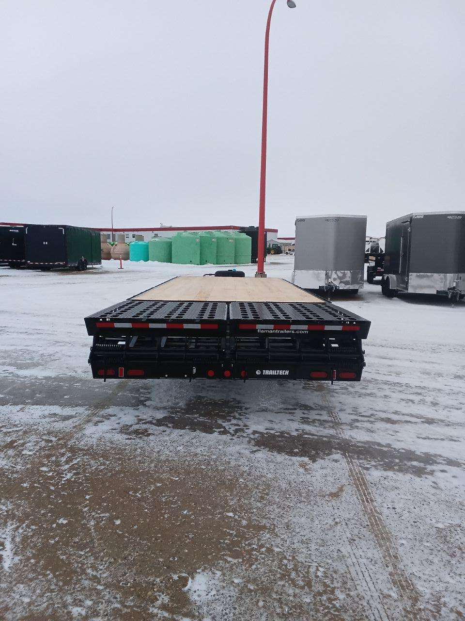 2026 Trailtech 8'6" x 25' Beavertail Deckover Trailer