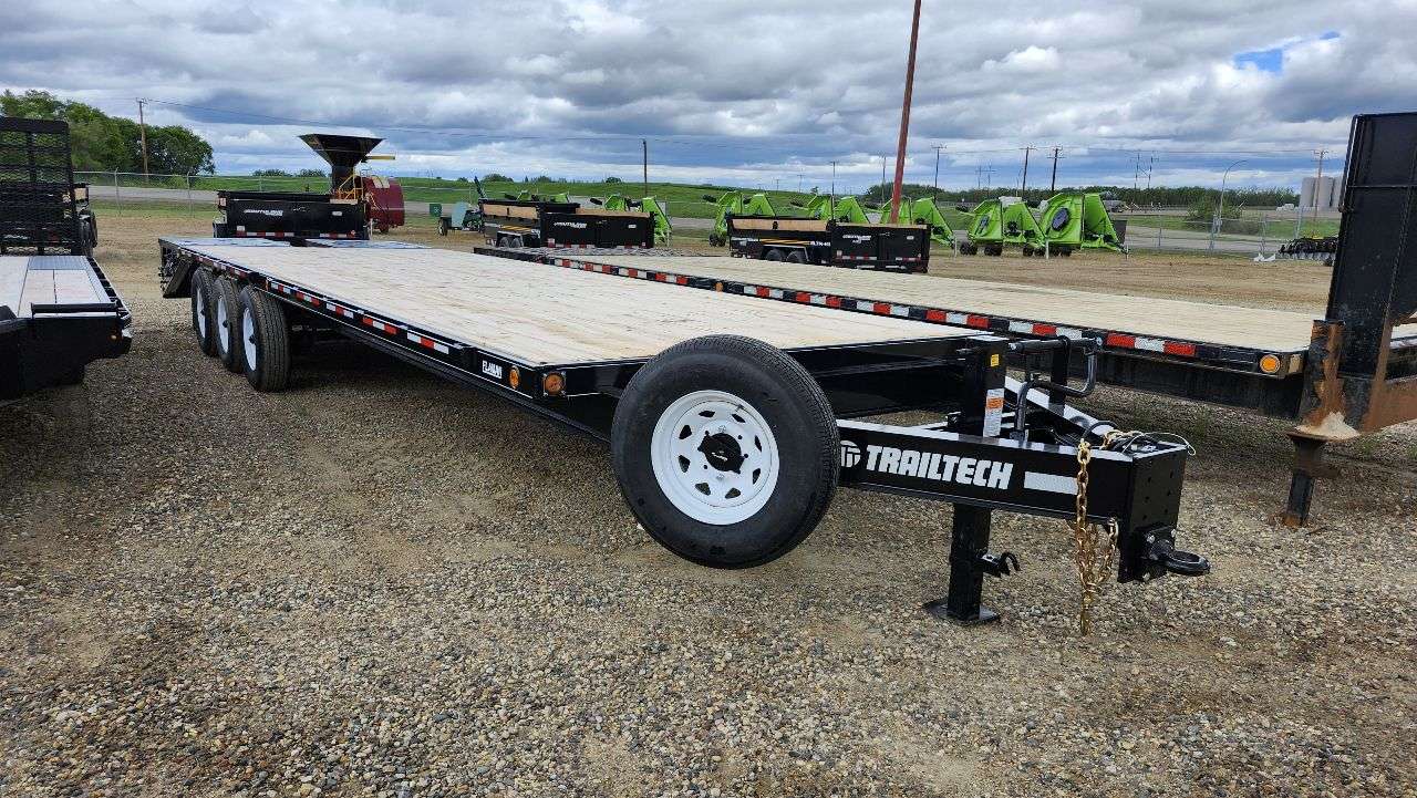 2026 Trailtech 8'6" x 28'9" Beavertail Deckover Trailer