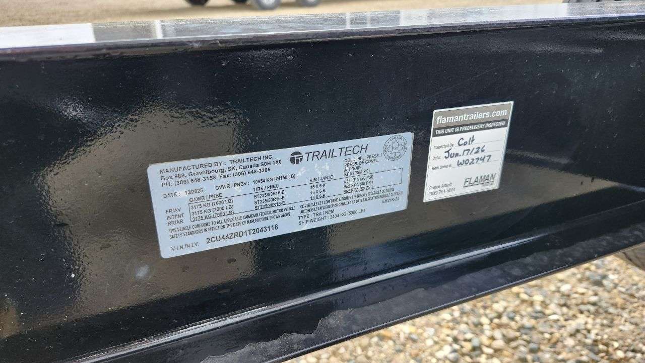 2026 Trailtech 8'6" x 28'9" Beavertail Deckover Trailer