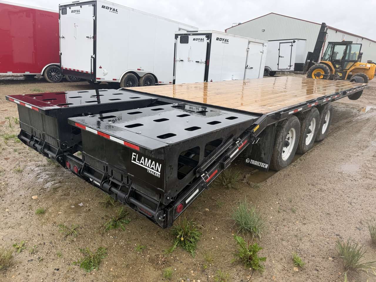 2026 Trailtech 8'6" x 28'9" Beavertail Deckover Trailer