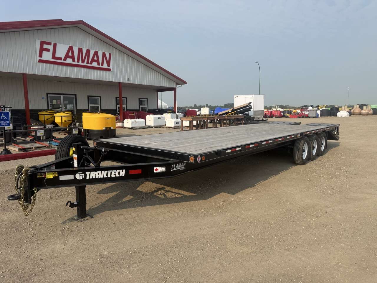 2026 Trailtech 8'6" x 28'9" Beavertail Deckover Trailer