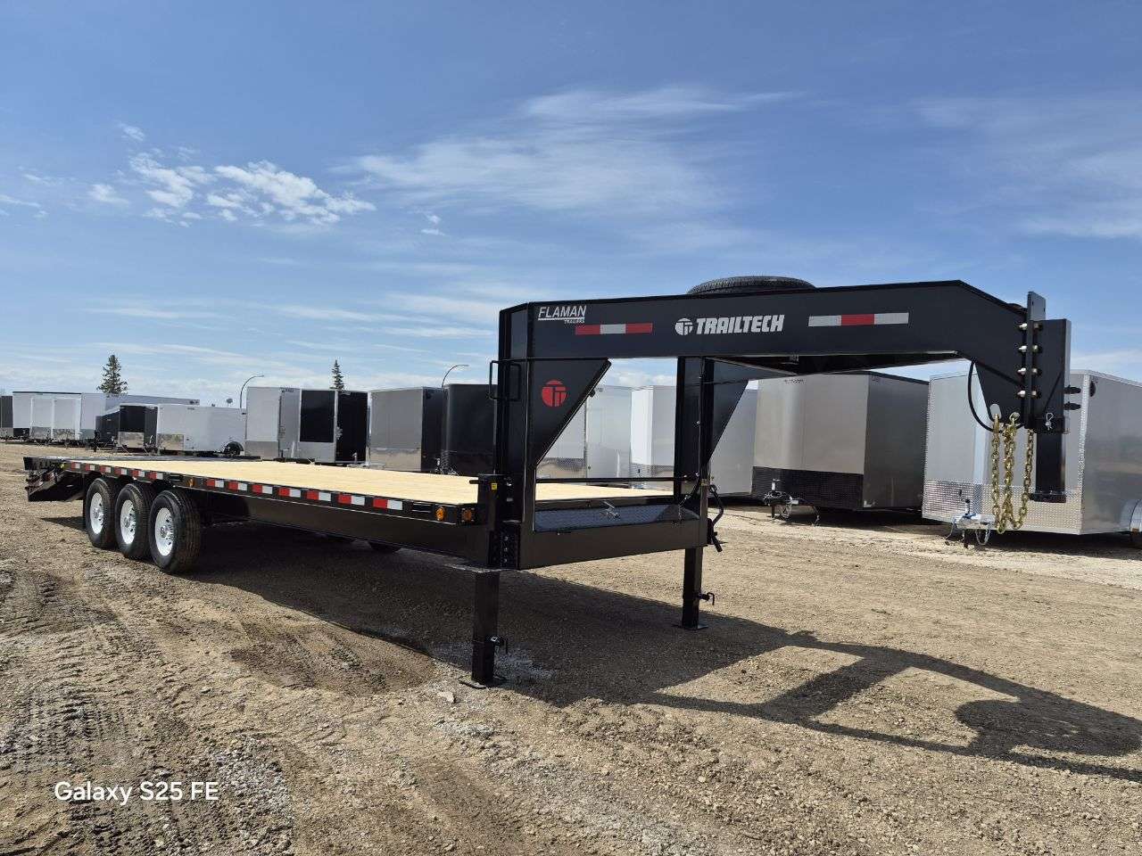 2026 Trailtech 8'6" x 29'6" GN Beavertail Deckover Trailer