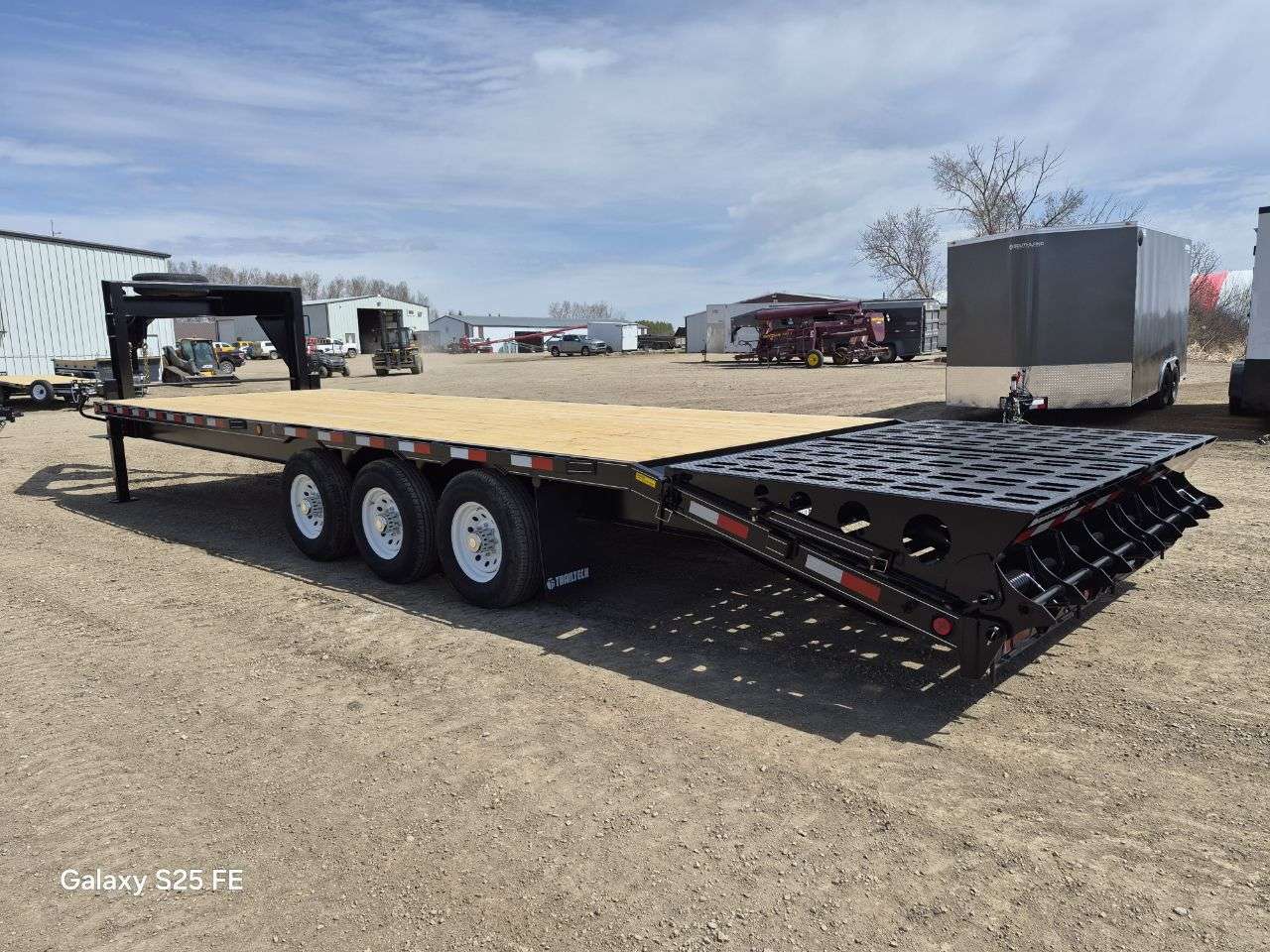 2026 Trailtech 8'6" x 29'6" GN Beavertail Deckover Trailer