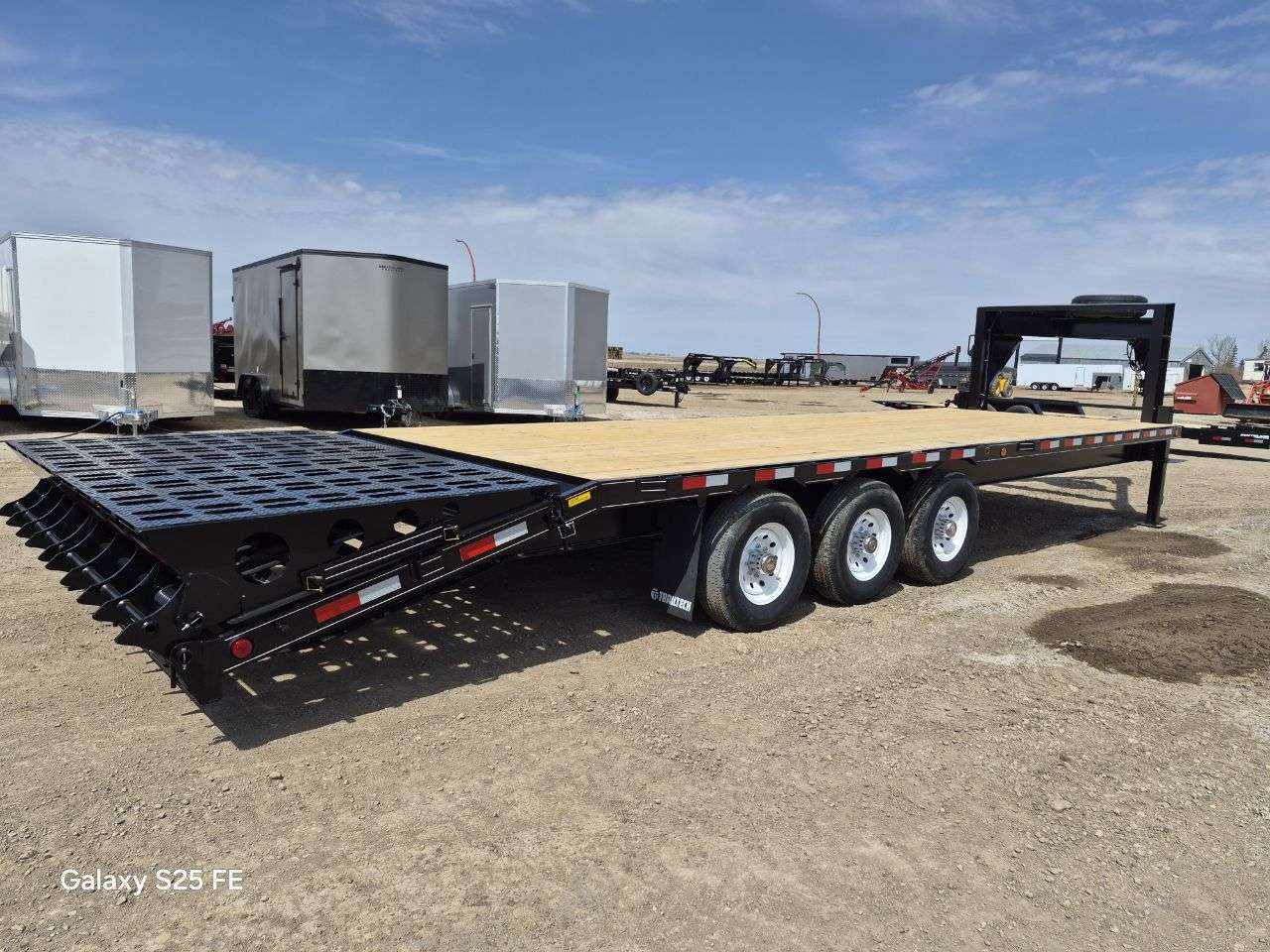 2026 Trailtech 8'6" x 29'6" GN Beavertail Deckover Trailer