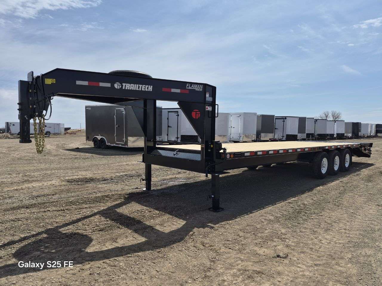 2026 Trailtech 8'6" x 29'6" GN Beavertail Deckover Trailer