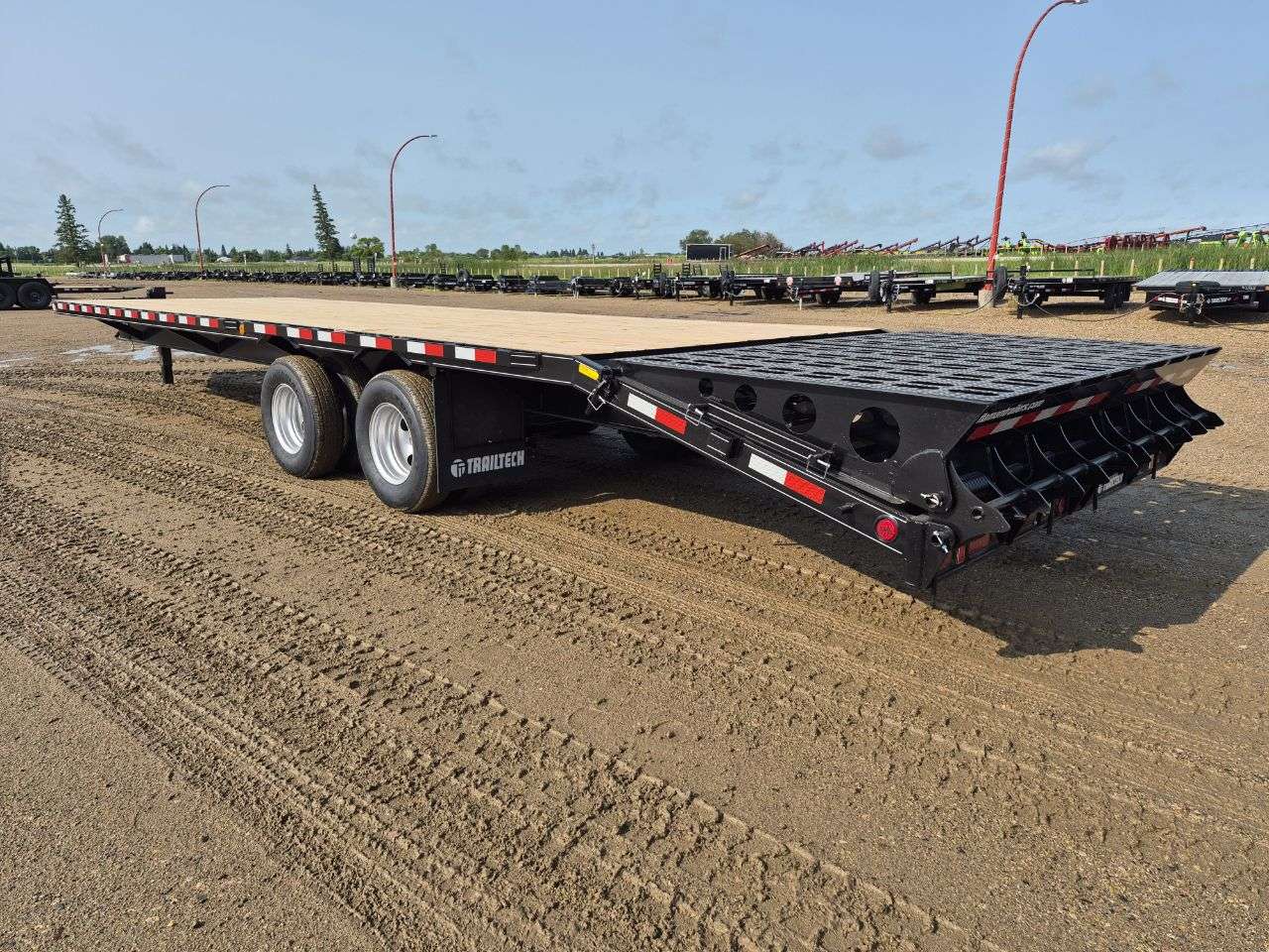 2026 Trailtech 8'6" x 31' Pintle BT Flat Deck Trailer