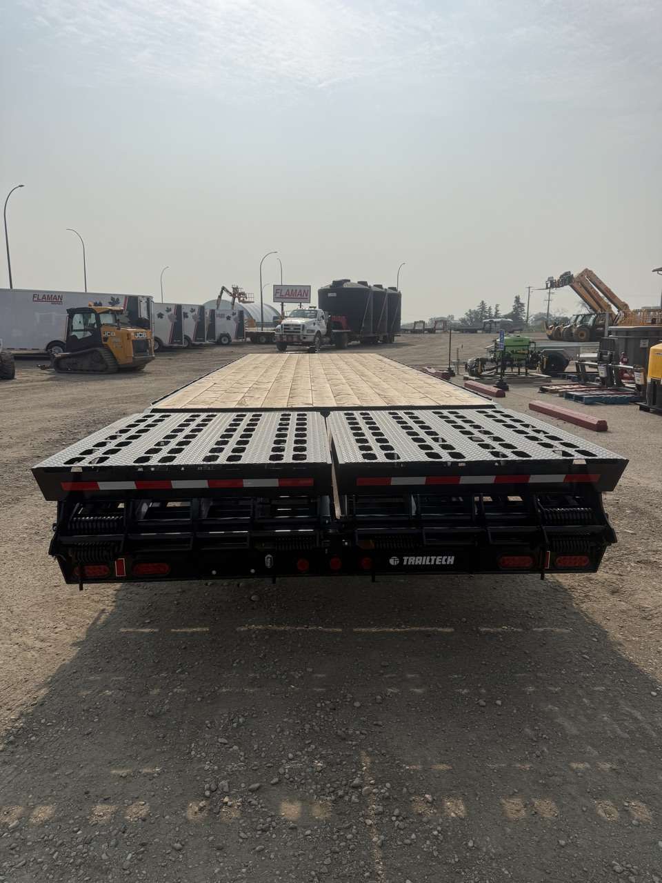 2026 Trailtech 8'6" x 31' Pintle BT Flat Deck Trailer