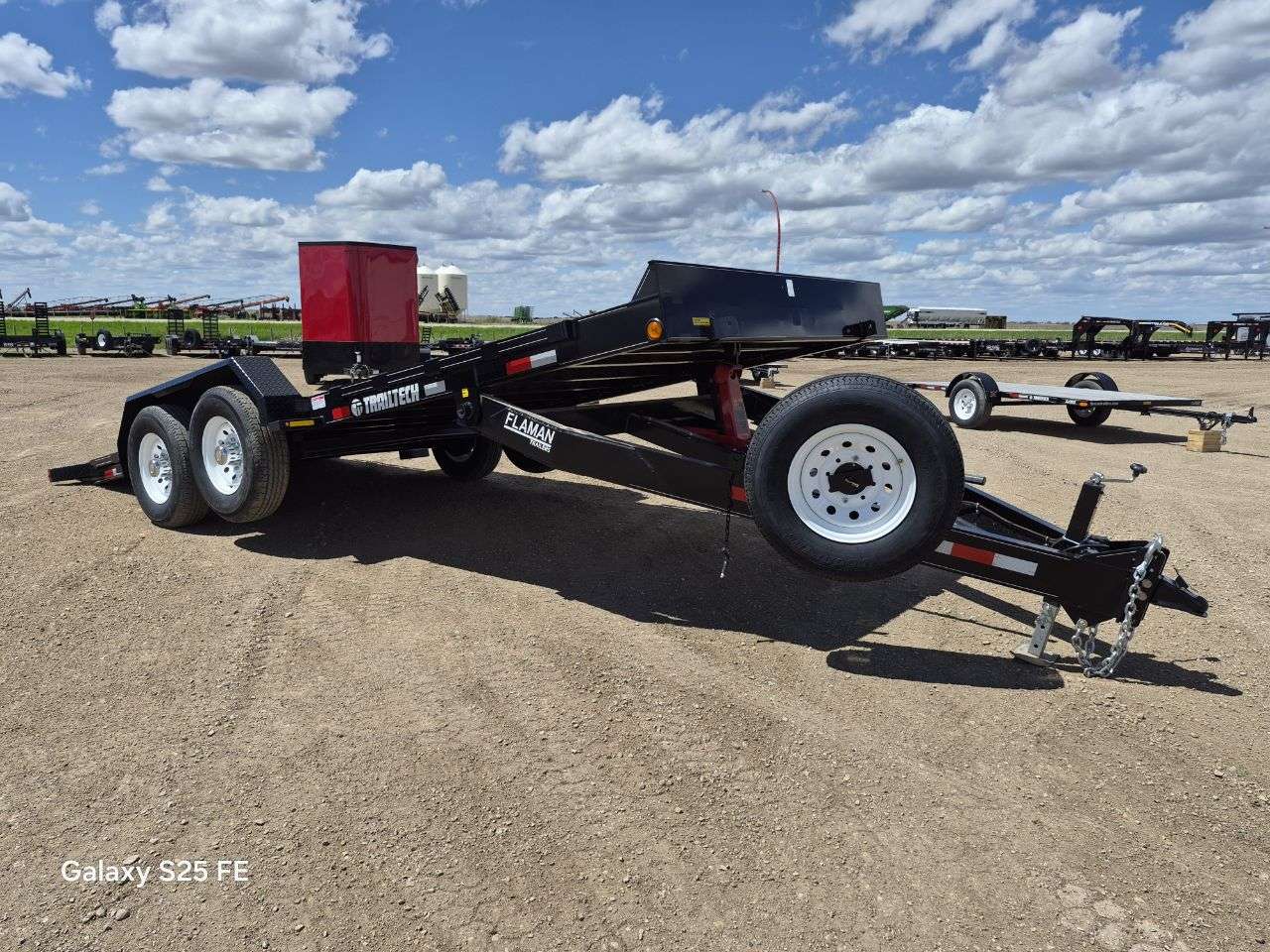 2026 Trailtech 83" x 20' Full Tilt Trailer