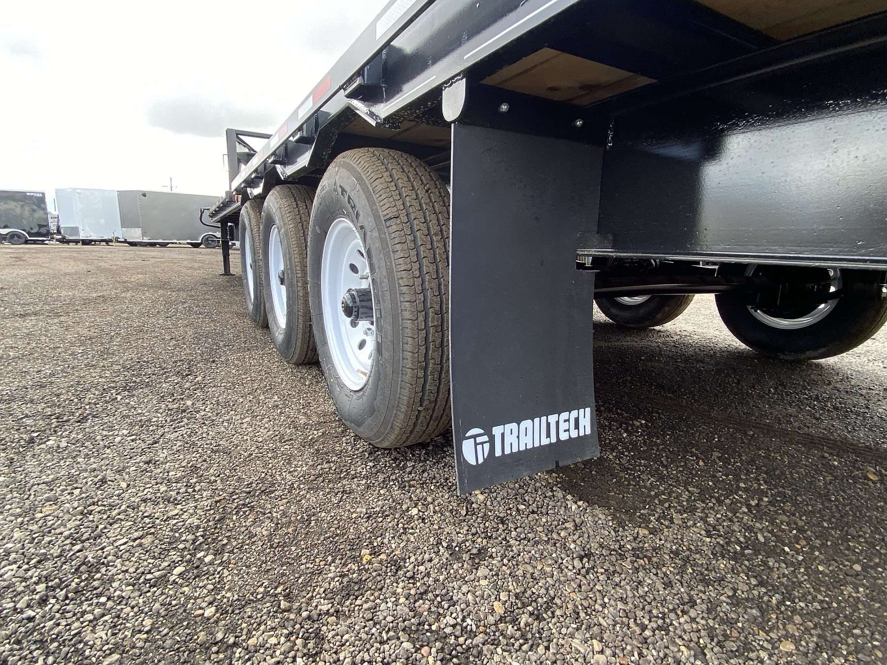 2026 Trailtech Essential Series 24' Tri-Axle Gooseneck