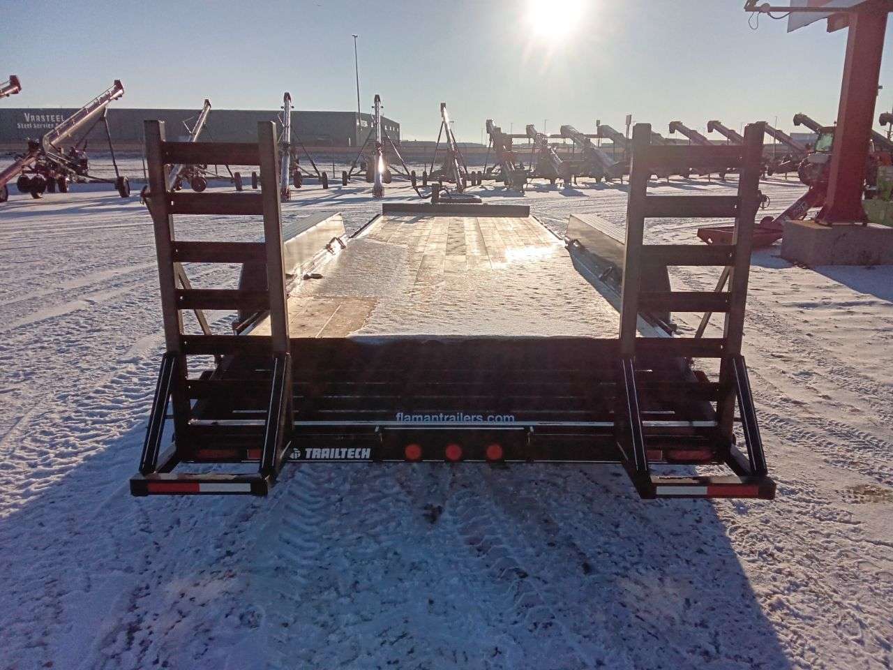 2026 Trailtech L370 8'6" x 24' Beavertail Flat Deck Trailer