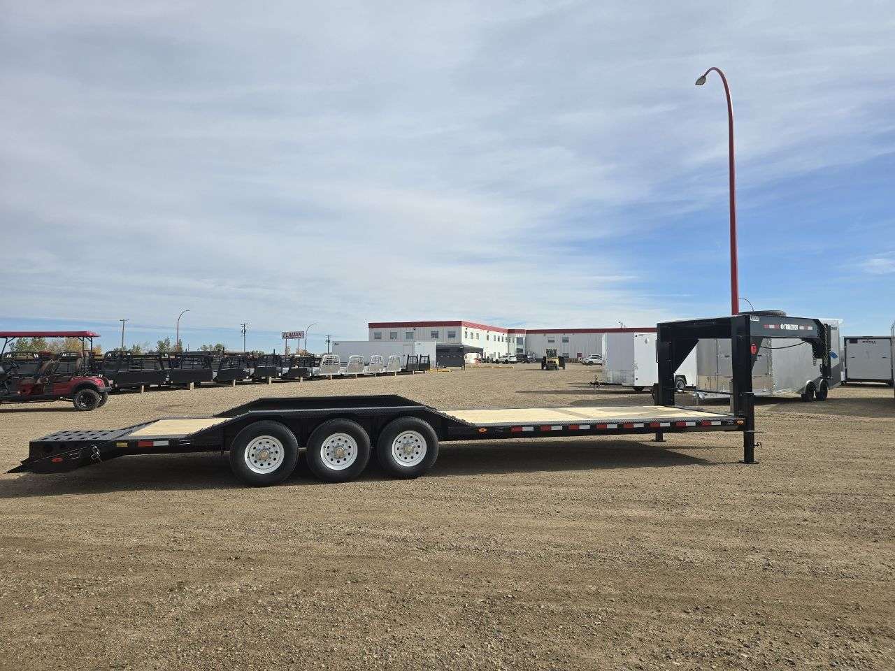 2026 Trailtech L370 8'6" x 30' Beavertail Flat Deck Trailer