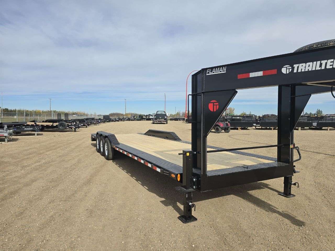 2026 Trailtech L370 8'6" x 30' Beavertail Flat Deck Trailer