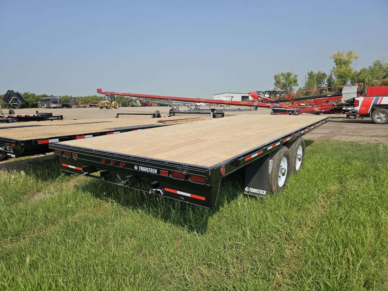 2026 Trailtech PH270 8'6" x 20' Deckover Trailer
