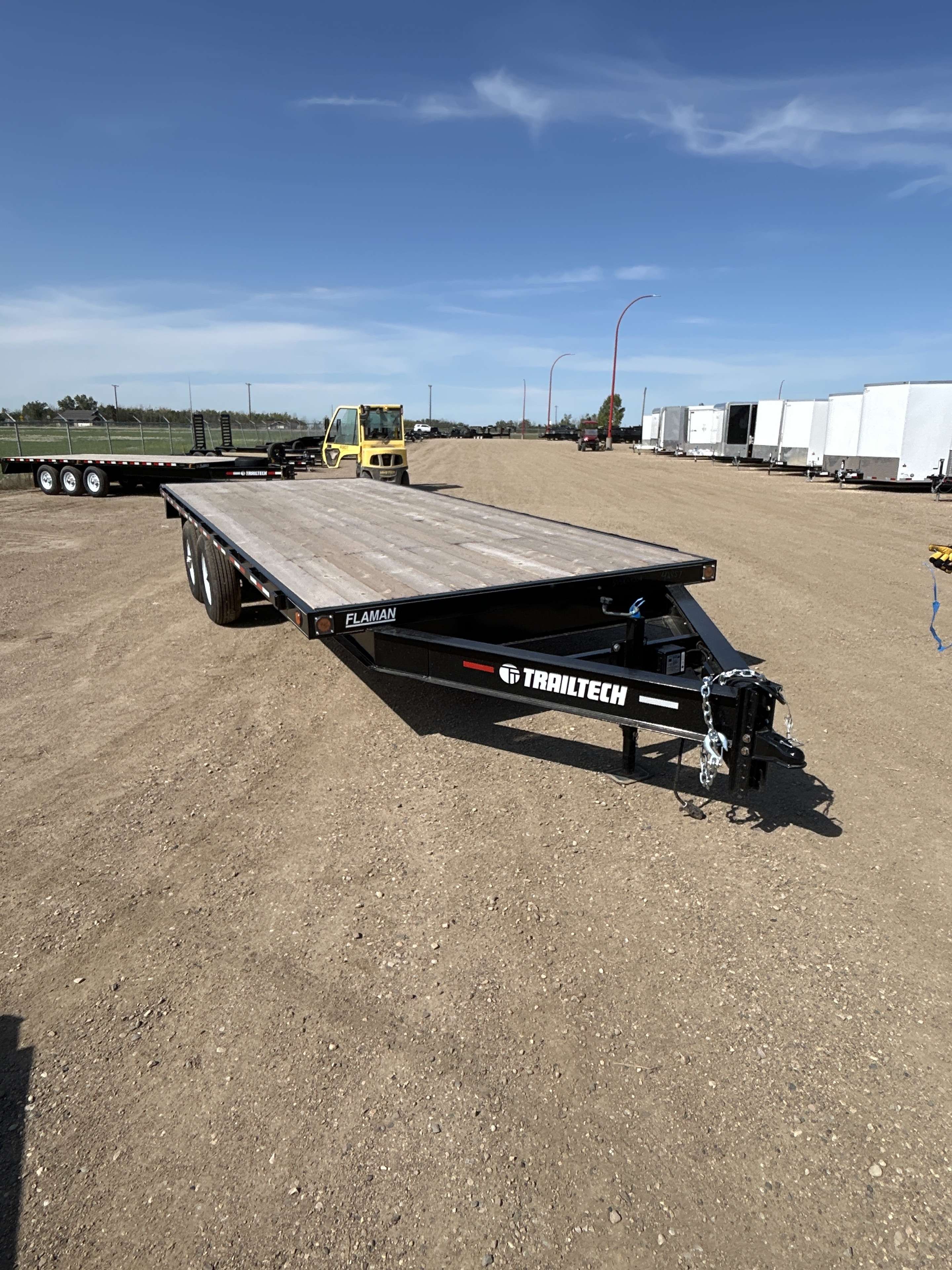 2026 Trailtech PH270  8'6" x 20' Deckover Trailer