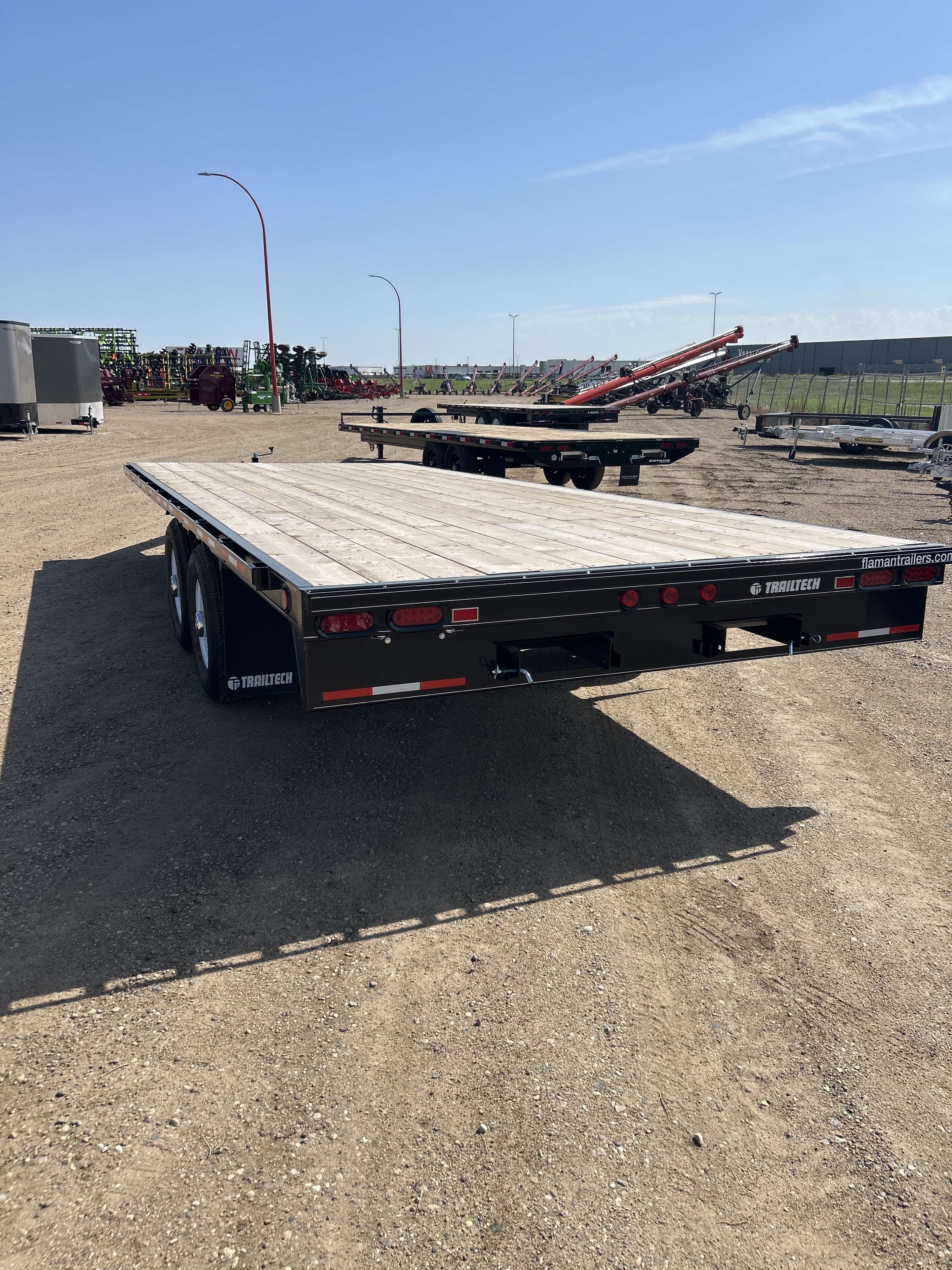 2026 Trailtech PH270  8'6" x 20' Deckover Trailer