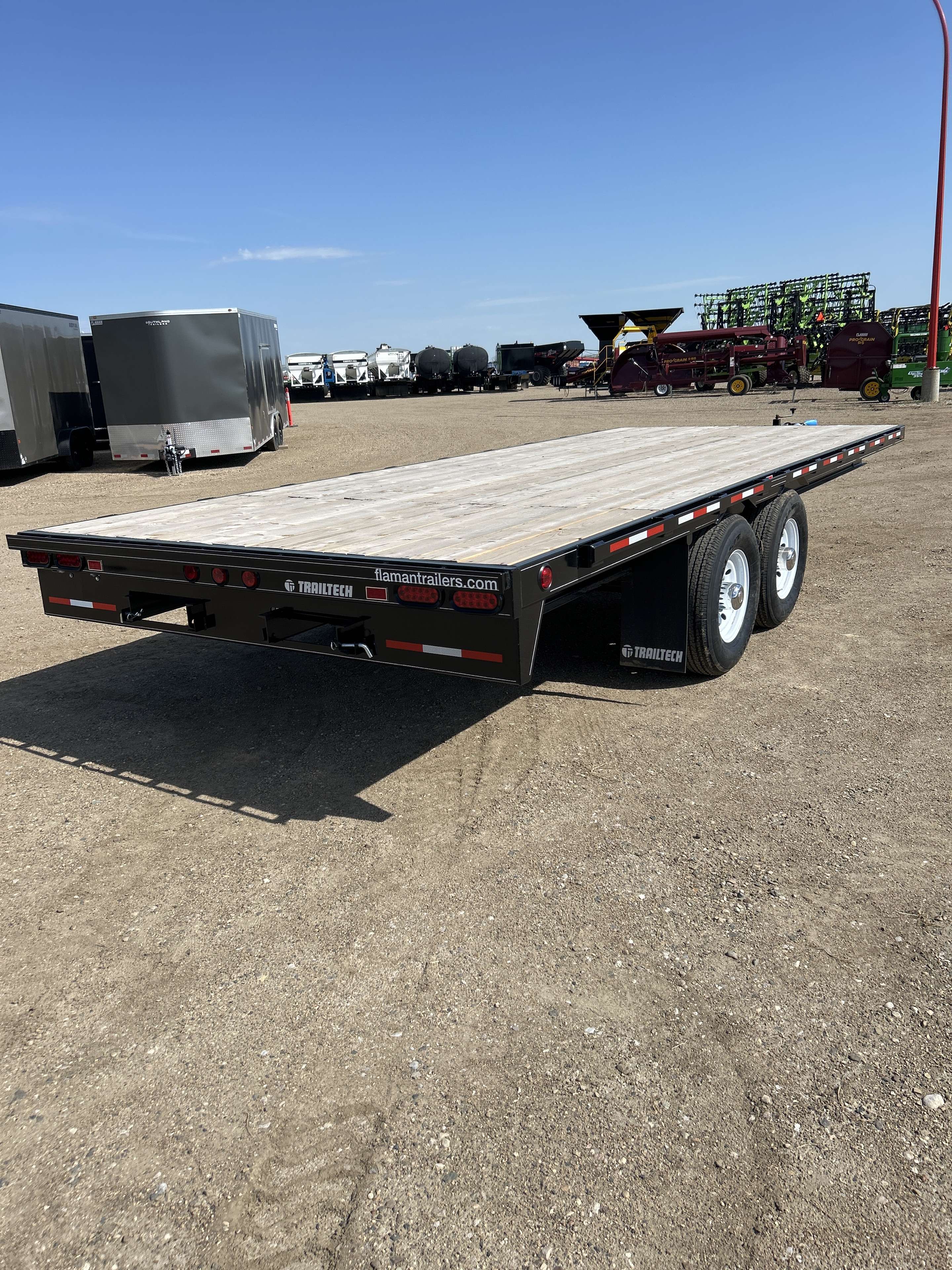 2026 Trailtech PH270 8'6" x 20' Deckover Trailer