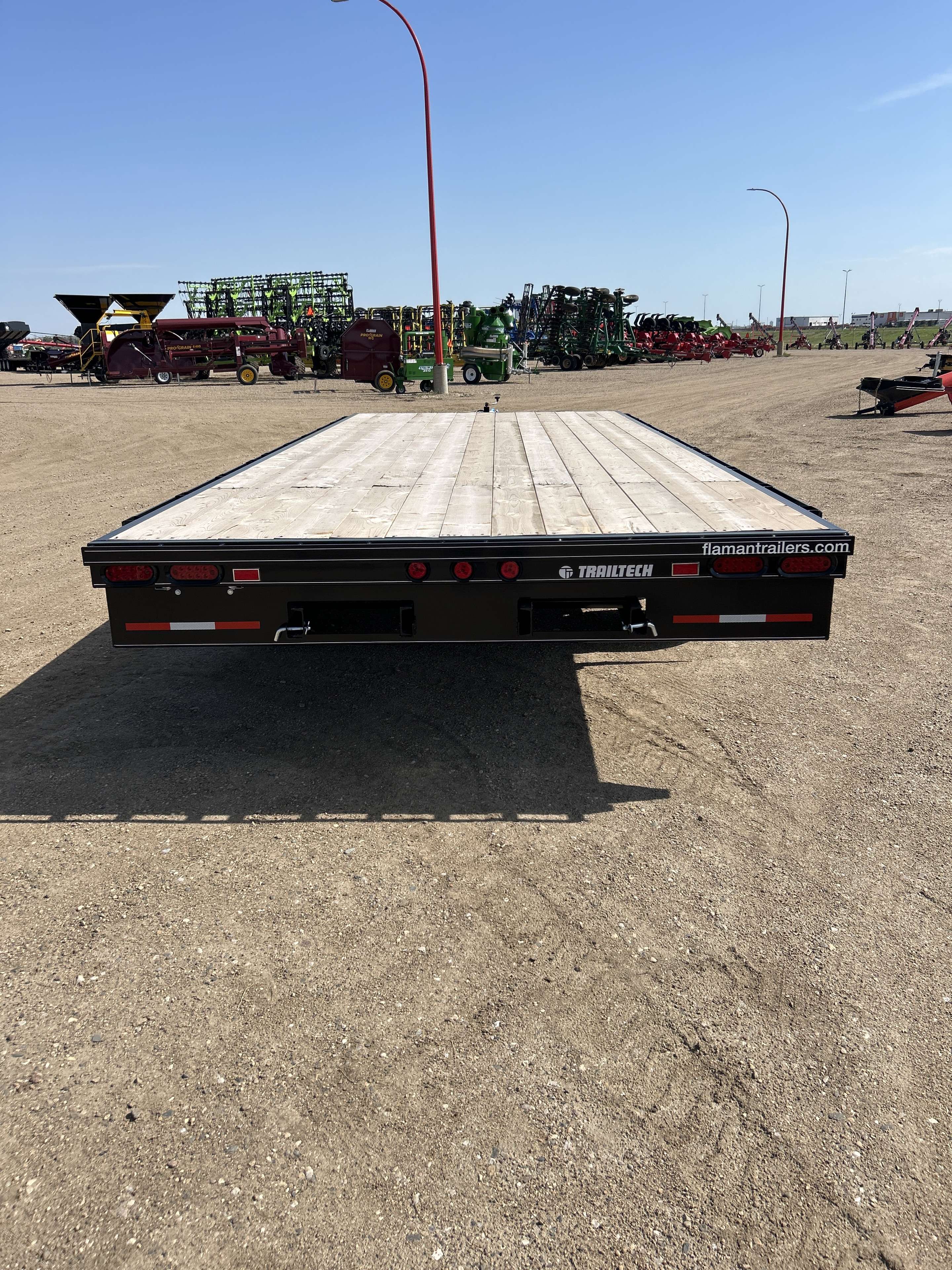 2026 Trailtech PH270 8'6" x 20' Deckover Trailer