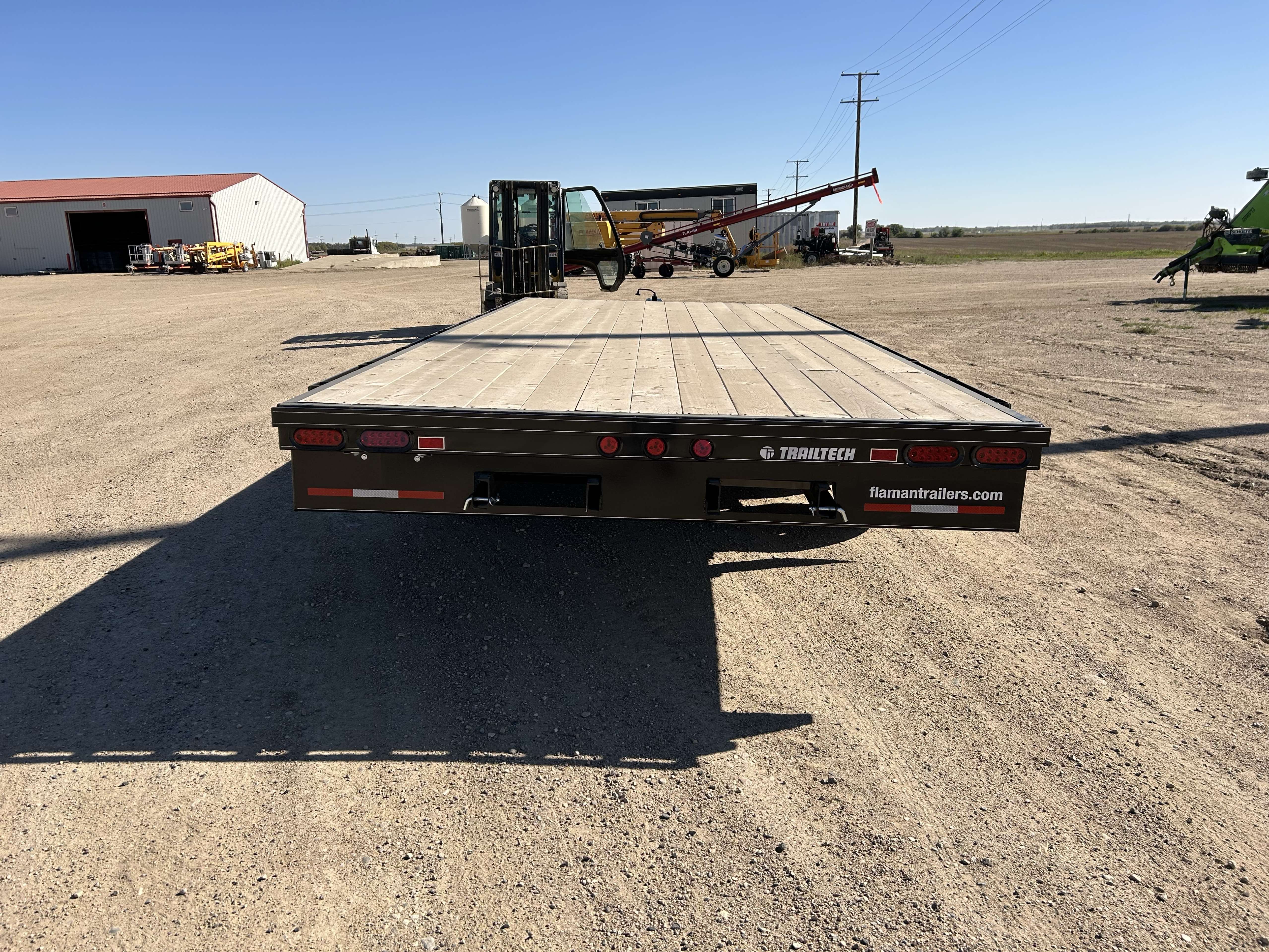 2026 Trailtech PH270 8'6" x 20' Deckover Trailer