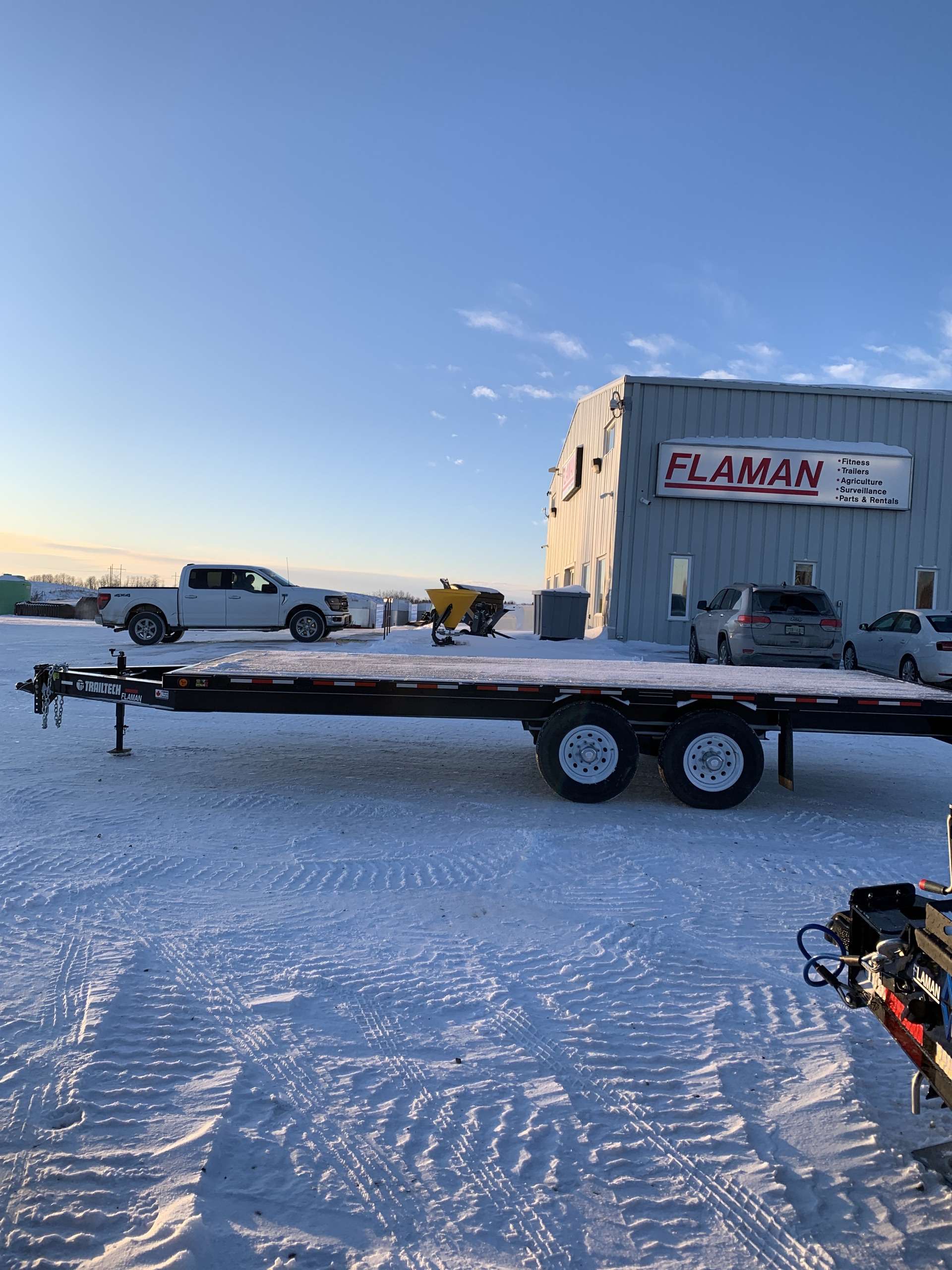 2026 Trailtech PH270 8'6" x 20' Deckover Trailer