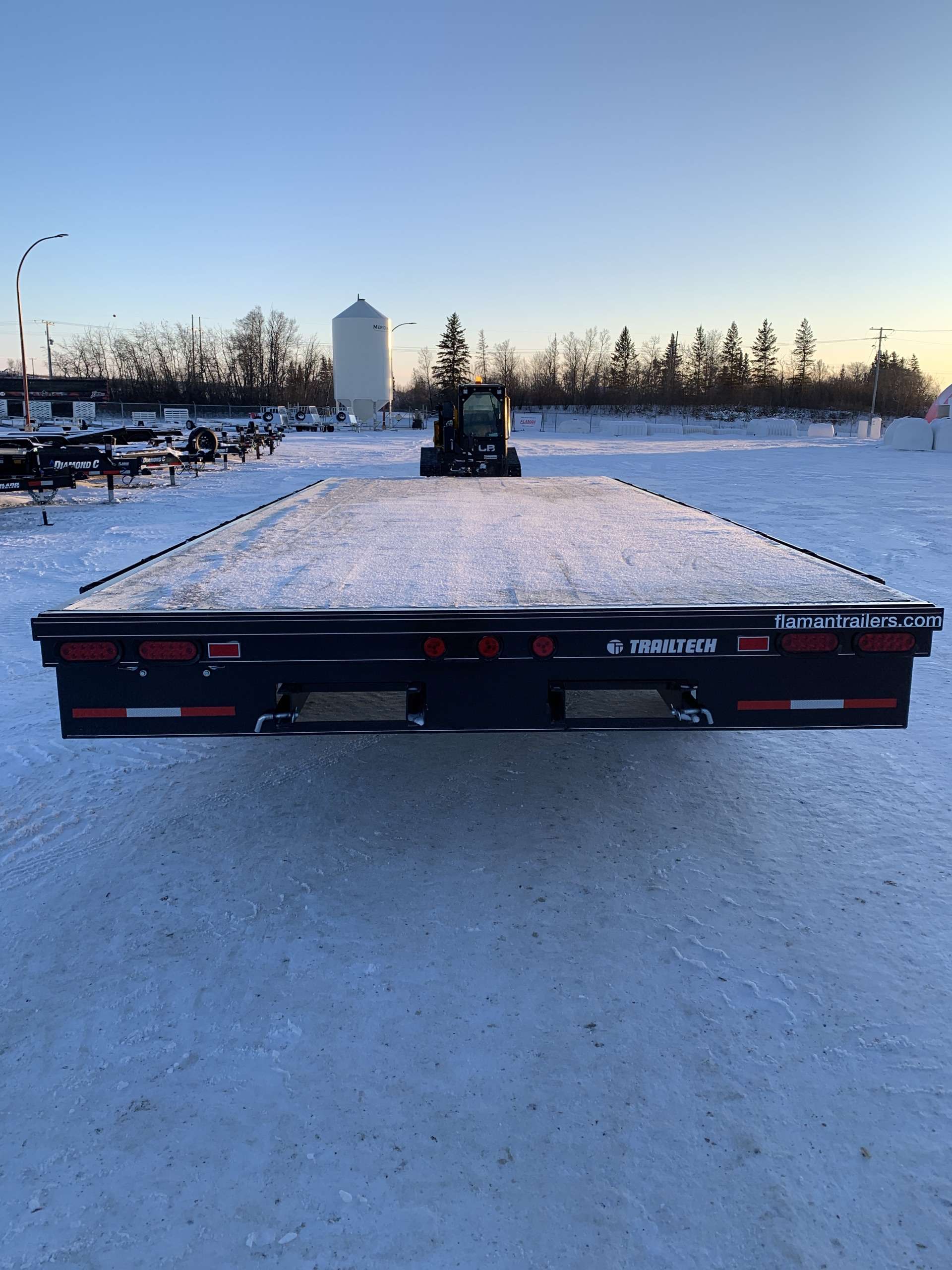 2026 Trailtech PH270 8'6" x 20' Deckover Trailer