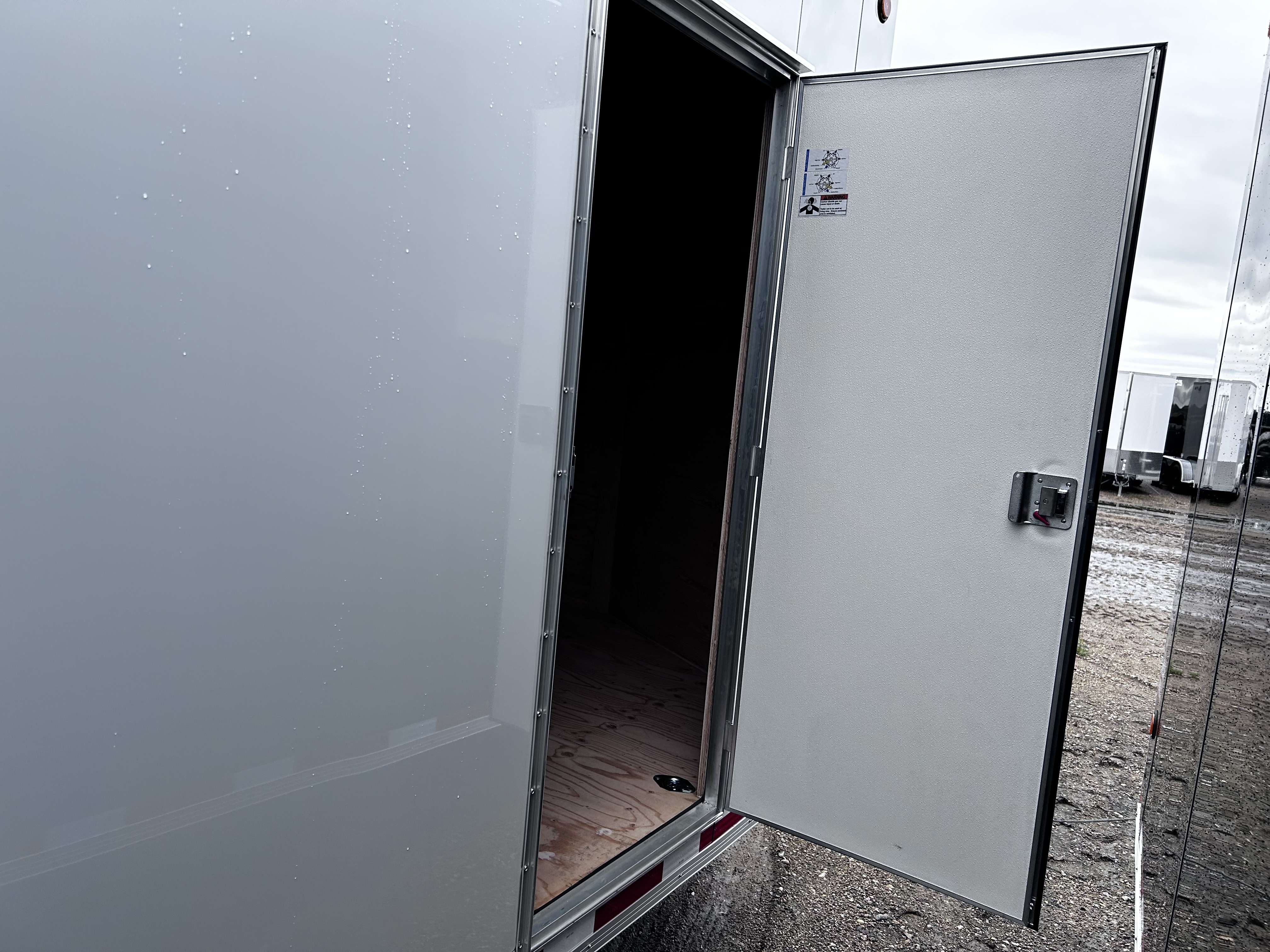 2027 CJay 8'6" x 20' + V-Nose Cargo Trailer