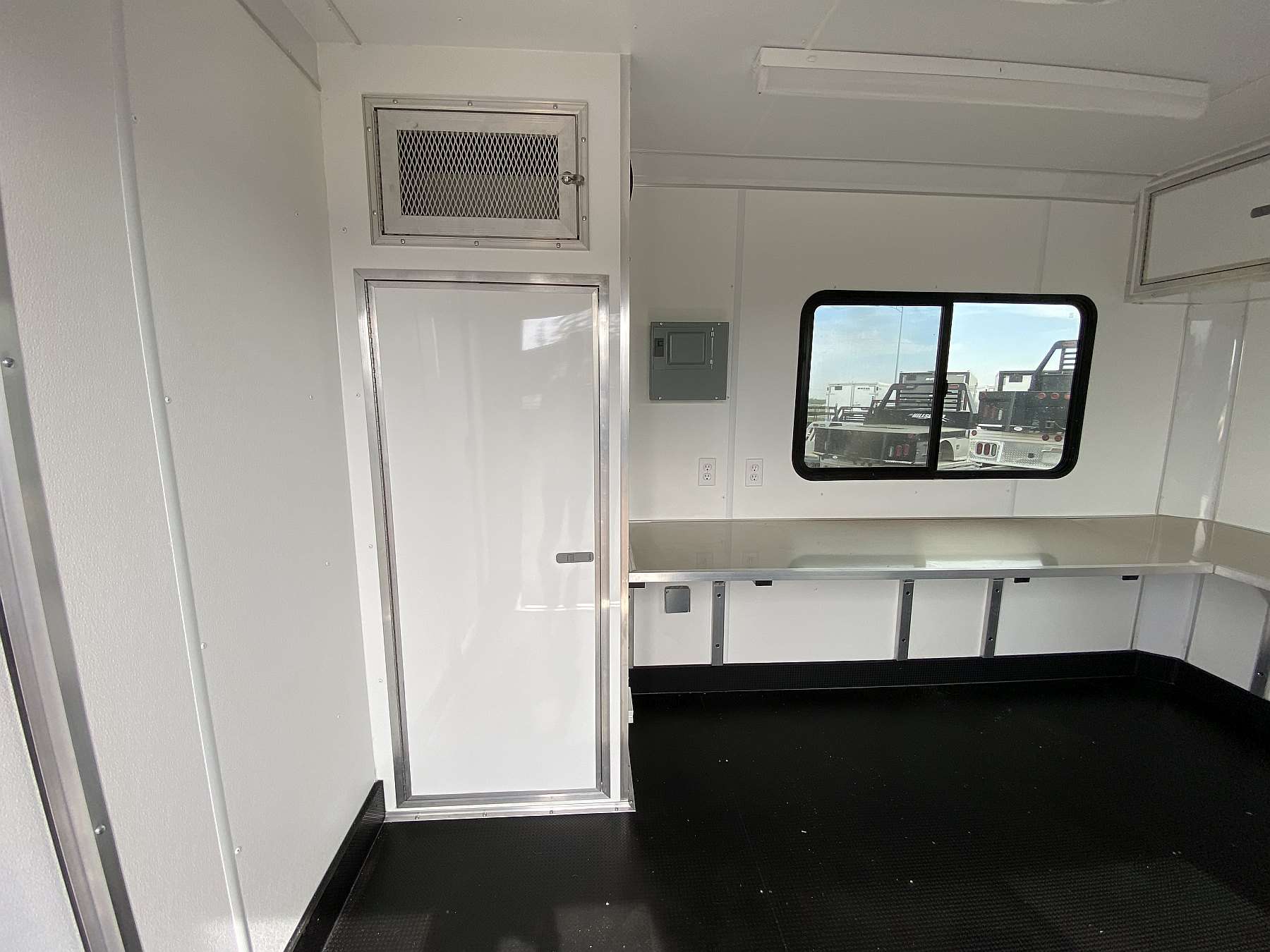 2027 Cross 8.5'x24' Enclosed Office Trailer