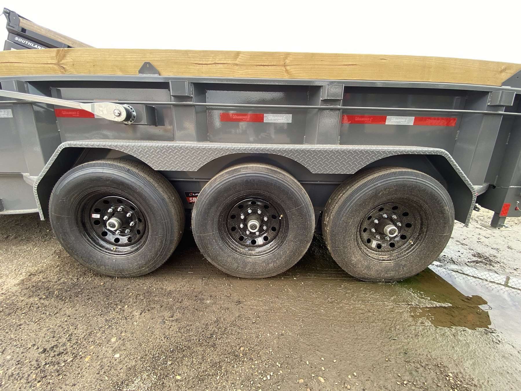 2027 Diamond C 16' Tri-axle Gooseneck Dump Trailer