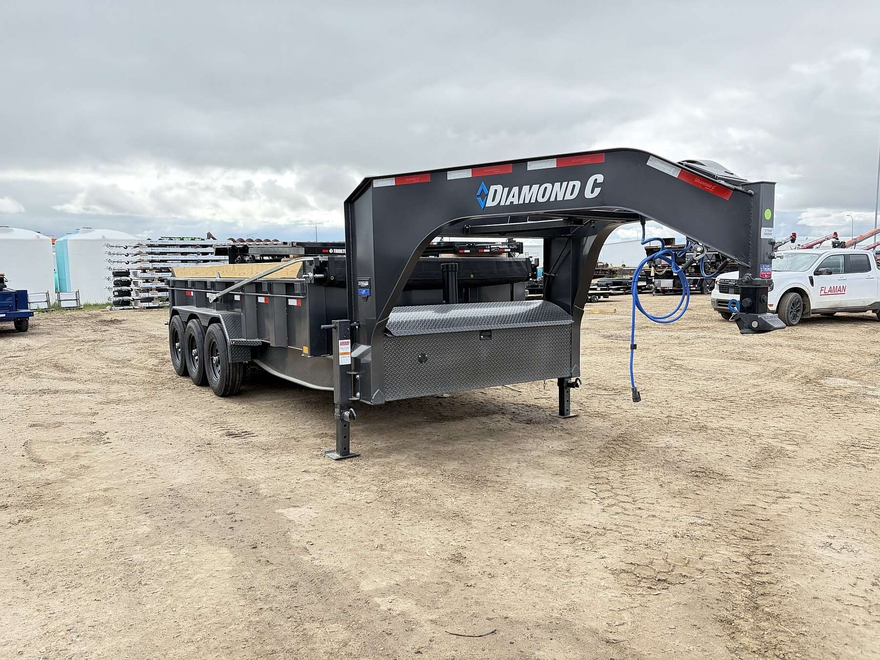 2027 Diamond C 16' Tri-axle Gooseneck Dump Trailer