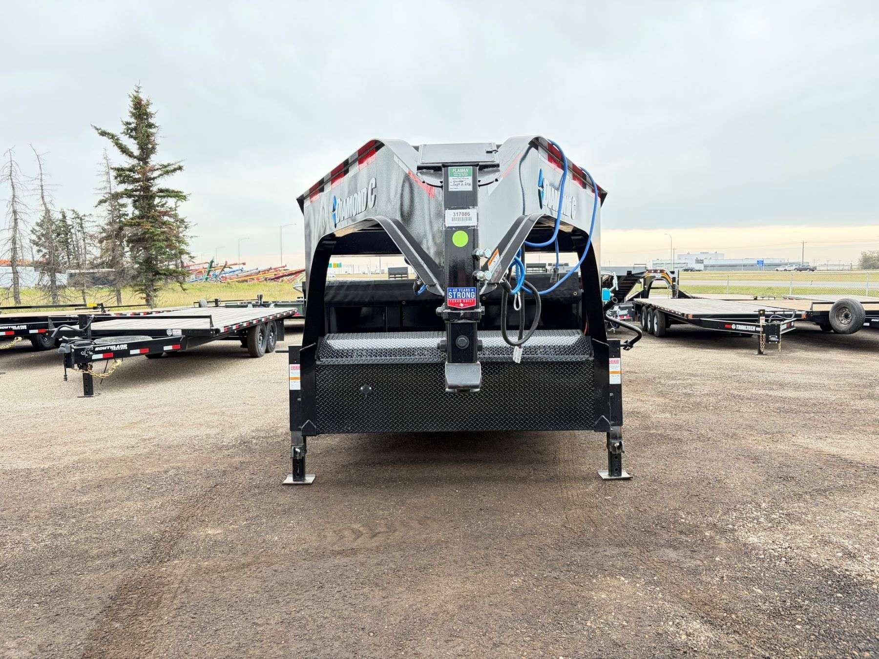 2027 Diamond C 16' Tri-axle Gooseneck Dump Trailer