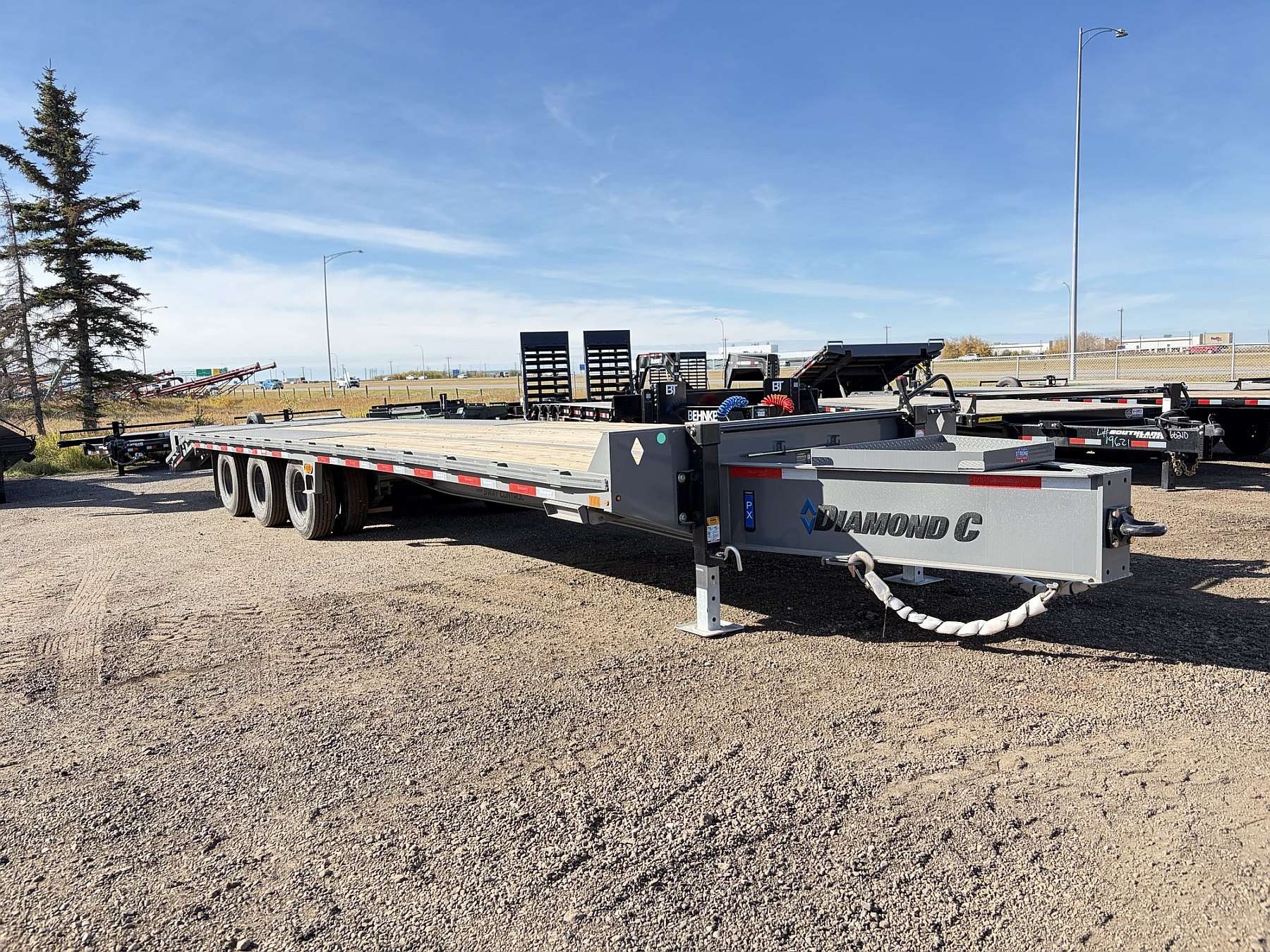 2027 Diamond C 32' Pintle Hitch Equipment Trailer