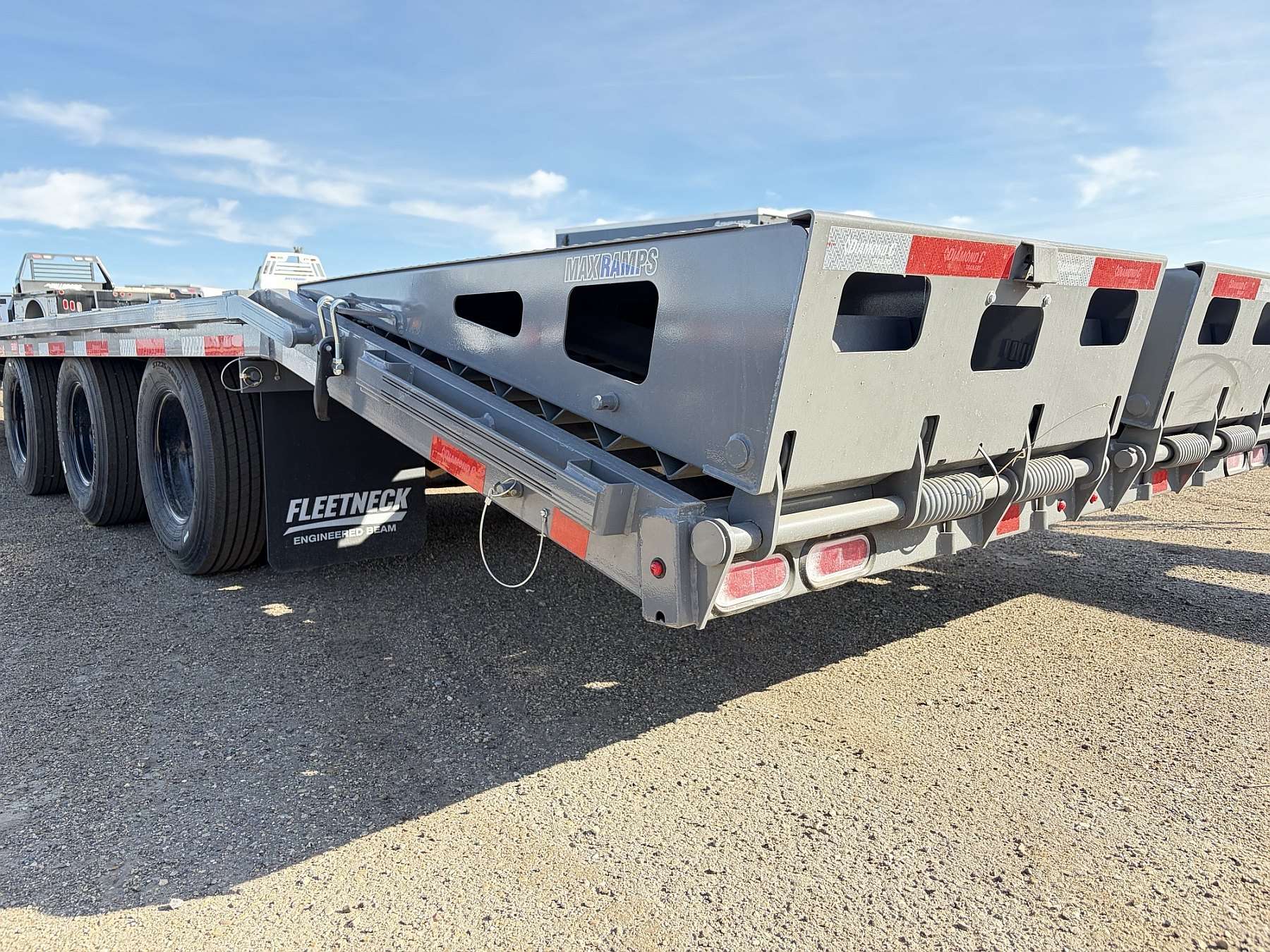 2027 Diamond C 32' Pintle Hitch Equipment Trailer