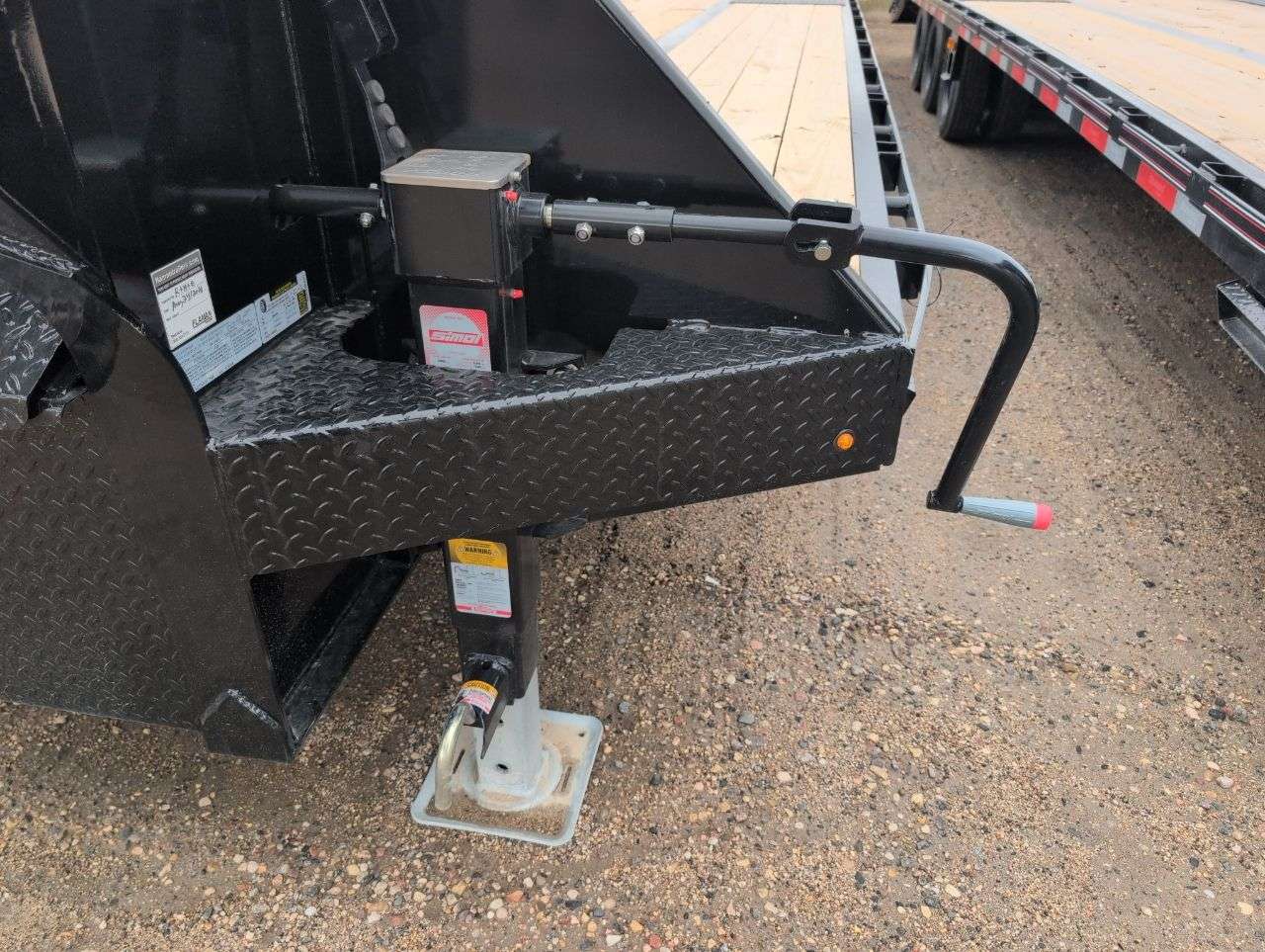 2027 Diamond C 8'6" x 30' GN Beavertail Flat Deck Trailer