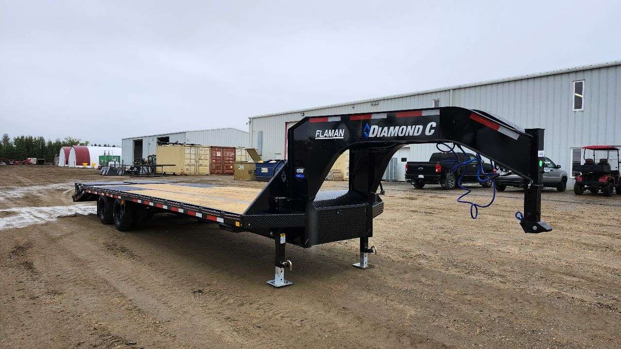 2027 Diamond C 8'6" x 30' GN Beavertail Flat Deck Trailer