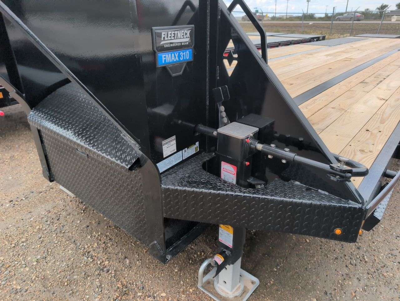 2027 Diamond C 8'6" x 35' GN Beavertail Flat Deck Trailer