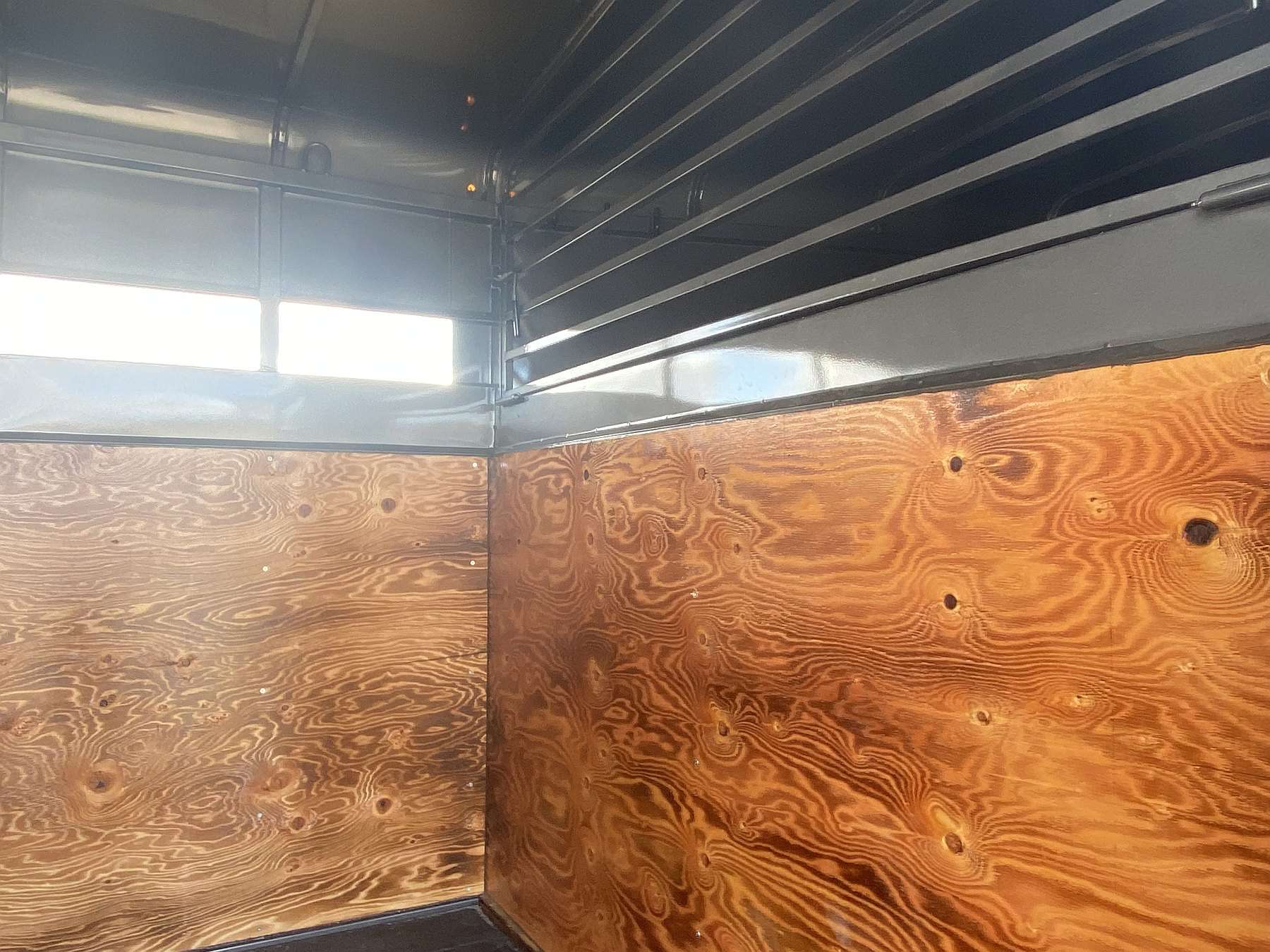 2027 Mustang 24' Triple Axle Gooseneck Stock Trailer