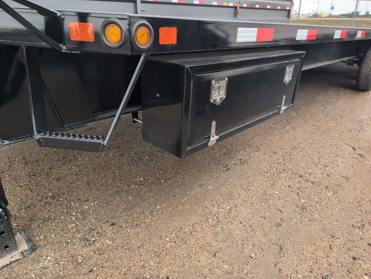 2027 Norbert 25'+5' Beavertail GN FlatDeck Triple 7K Trailer