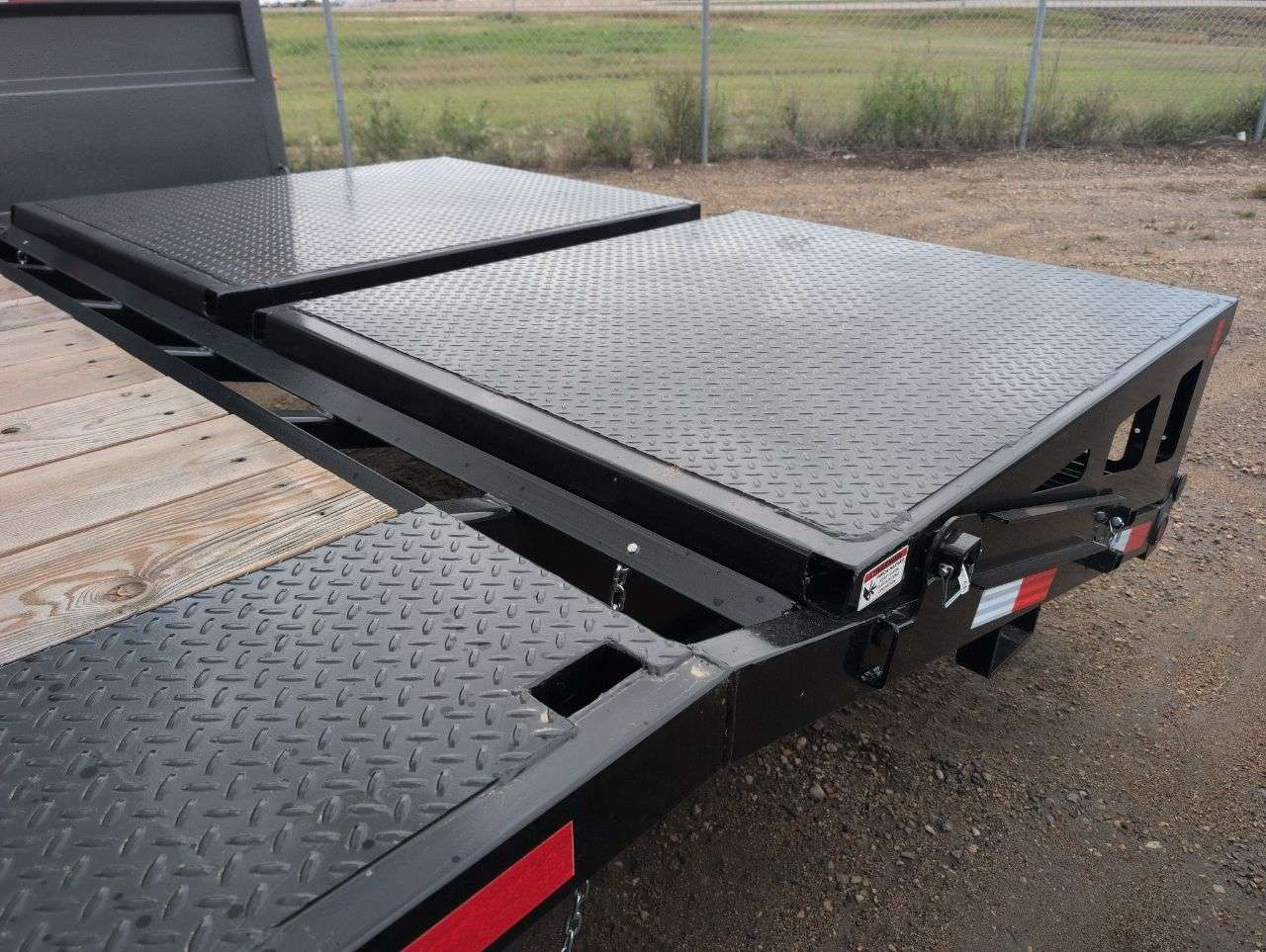 2027 Norbert 25'+5' Beavertail GN FlatDeck Triple 7K Trailer