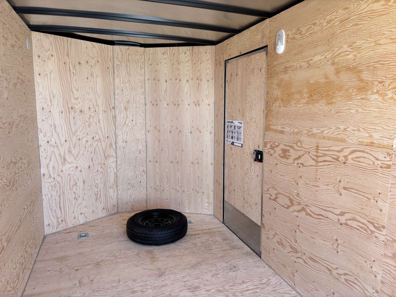 2027 Royal 7'x18' Enclosed Cargo w/ Ramp Door