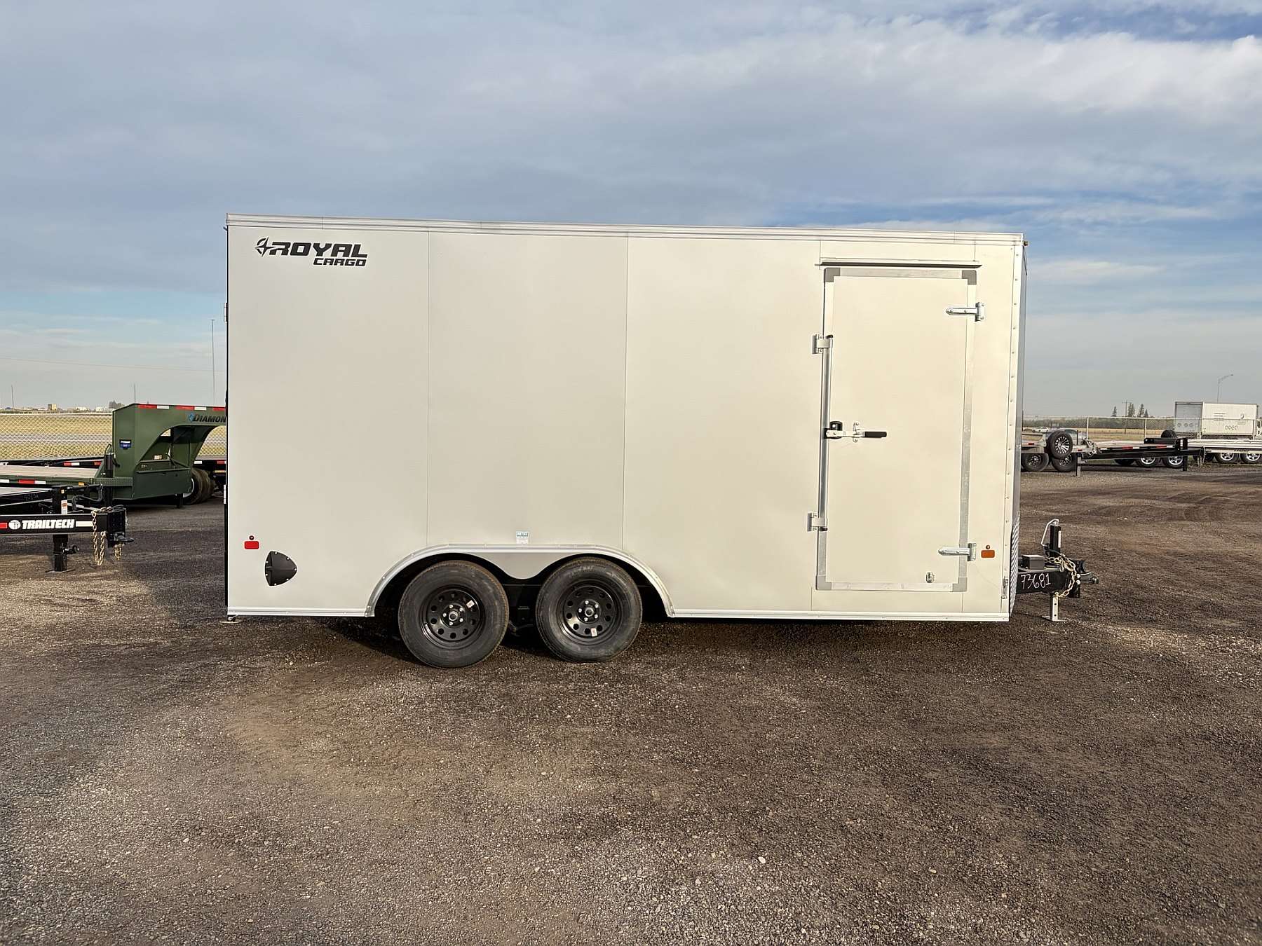 2027 Royal 8.5'x18' Cargo w/ 35K Axles & Dovetail