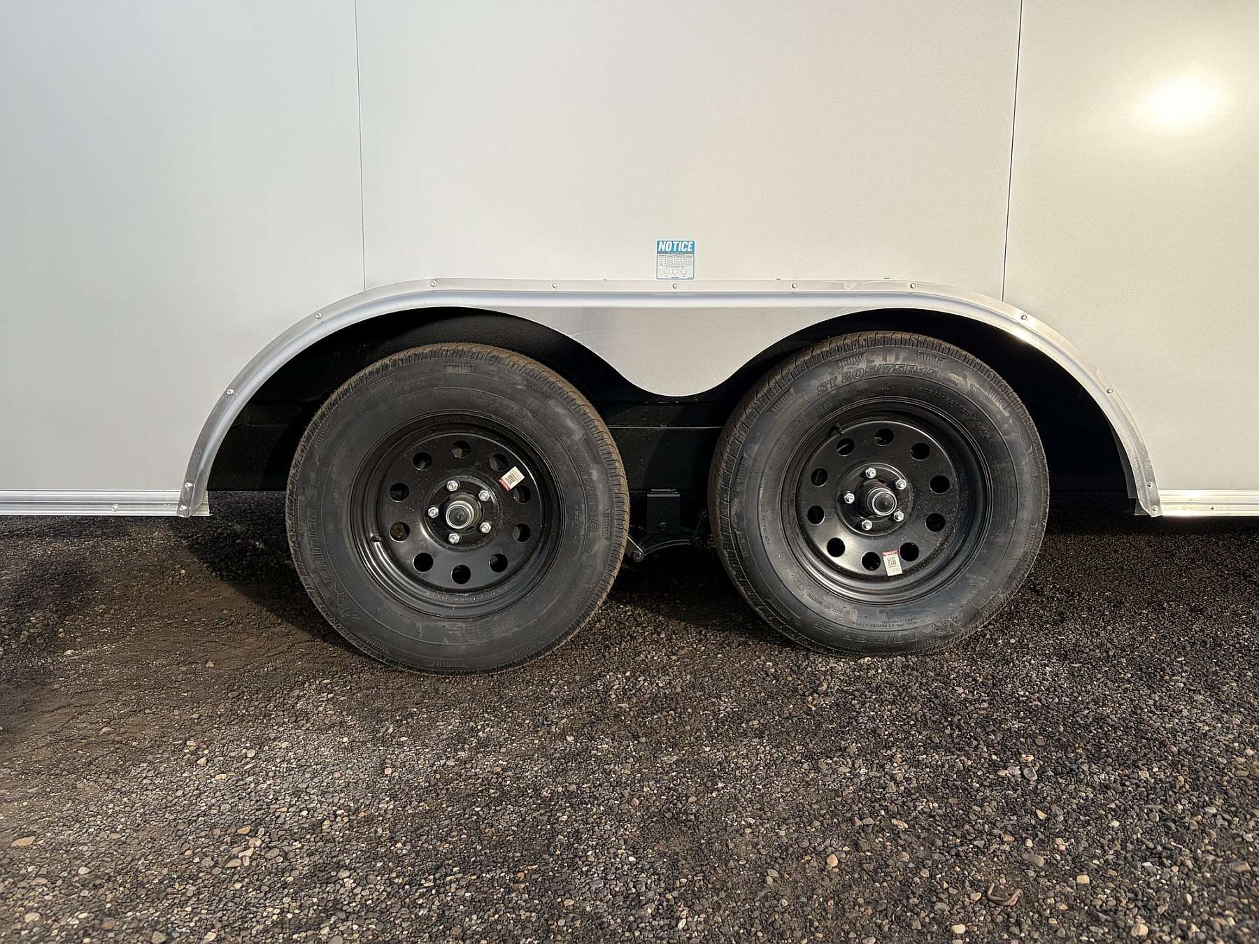 2027 Royal 8.5'x18' Cargo w/ 35K Axles & Dovetail