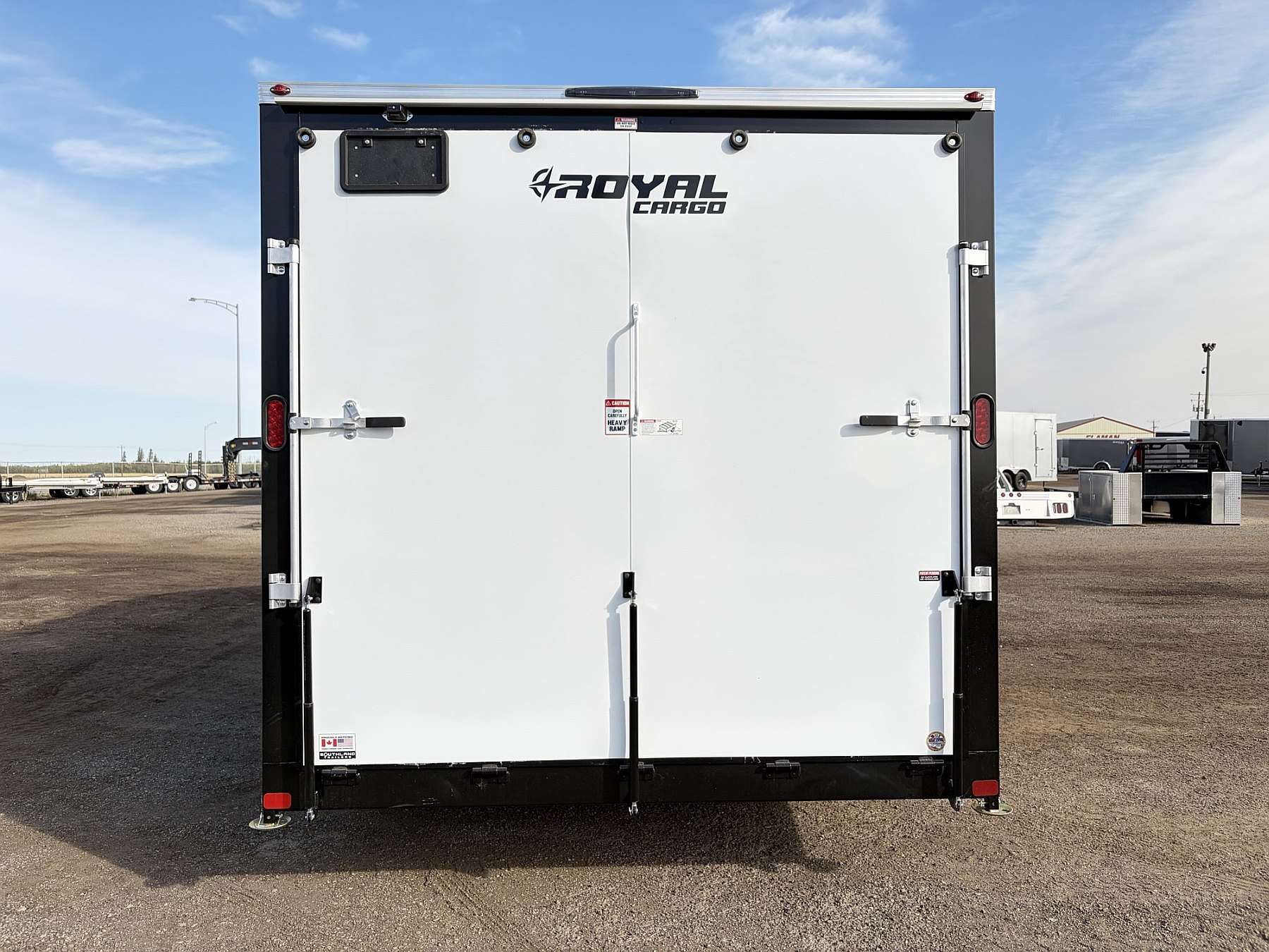 2027 Royal 8.5'x18' Cargo w/ 35K Axles & Dovetail