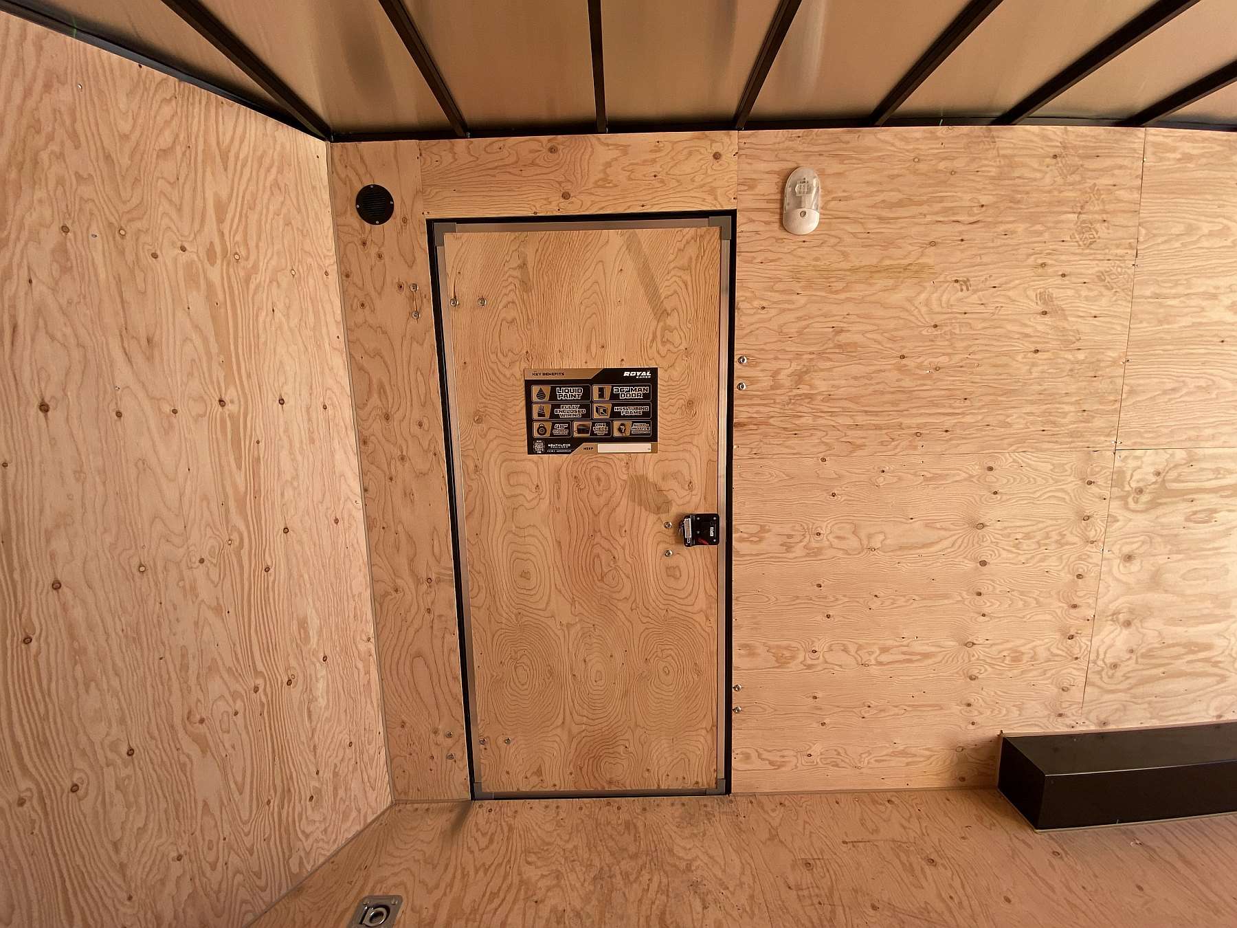 2027 Royal 8.5'x18' Enclosed Cargo w/ Barn Door
